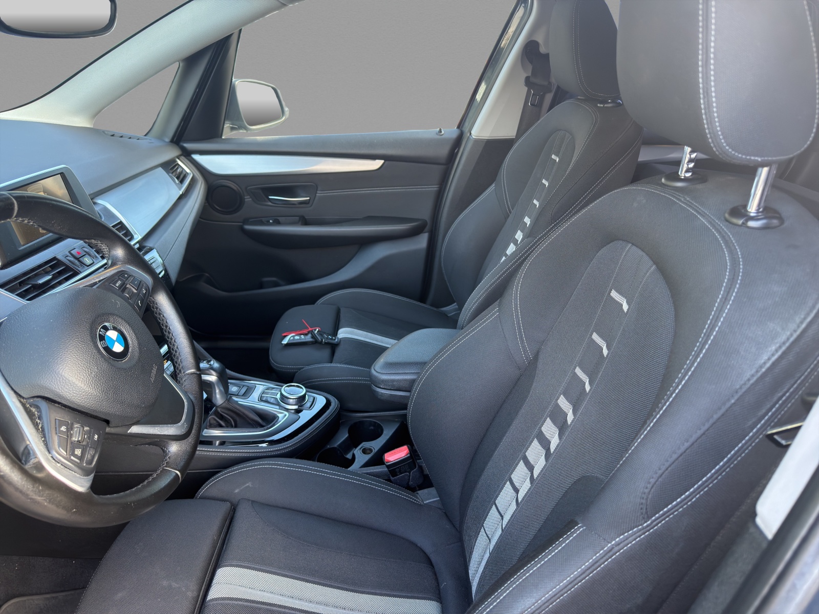 BMW 218d xDrive Active Tourer-image-6