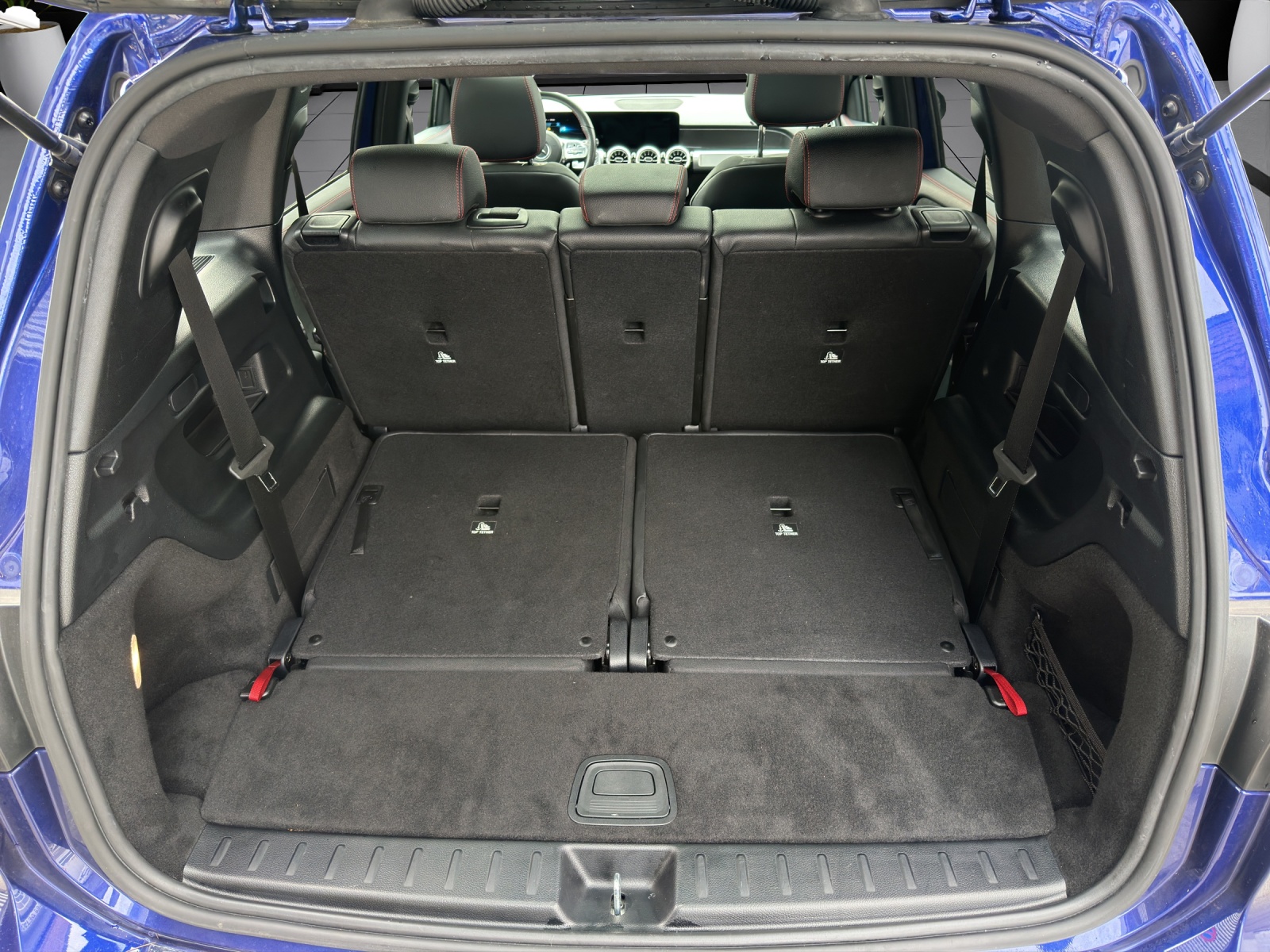 MERCEDES-BENZ GLB 250 AMG Line 4 MATIC-image-6