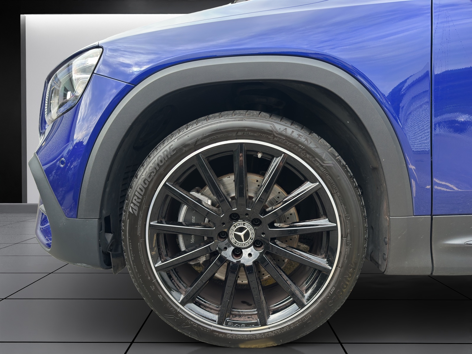 MERCEDES-BENZ GLB 250 AMG Line 4 MATIC-image-5