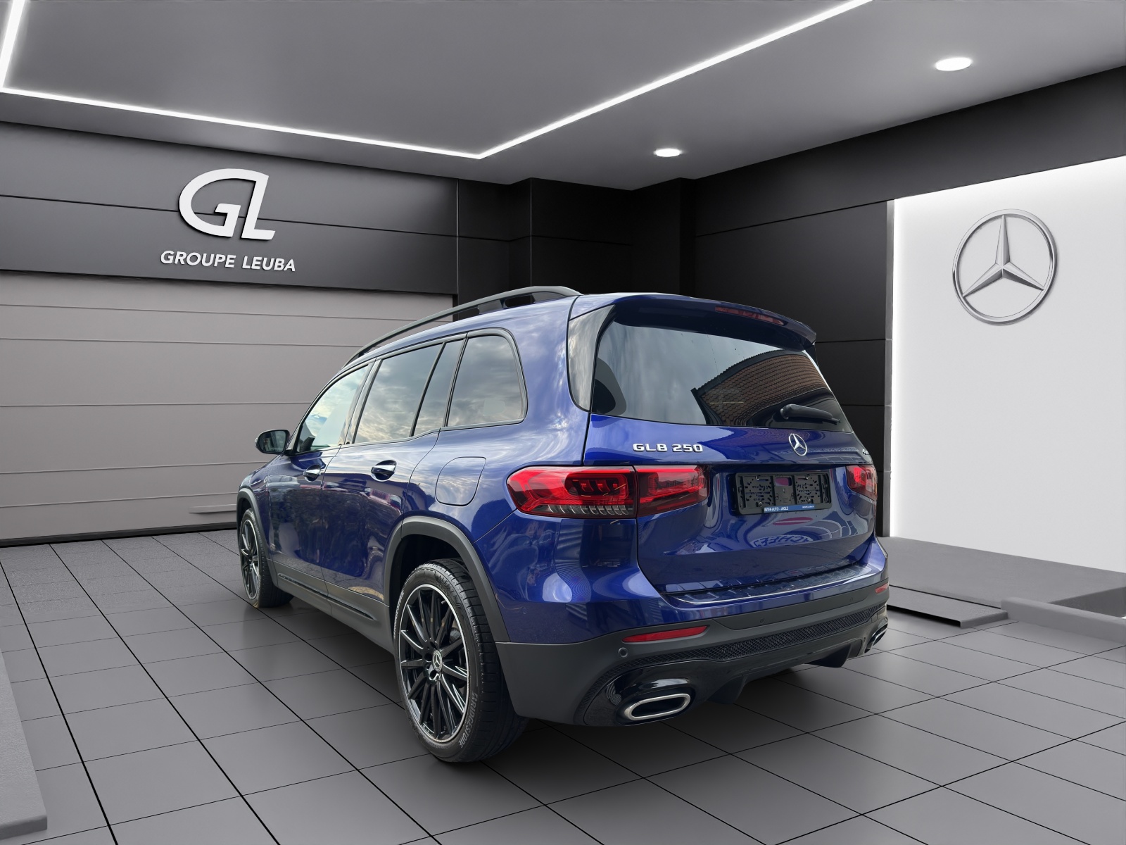 MERCEDES-BENZ GLB 250 AMG Line 4 MATIC-image-3