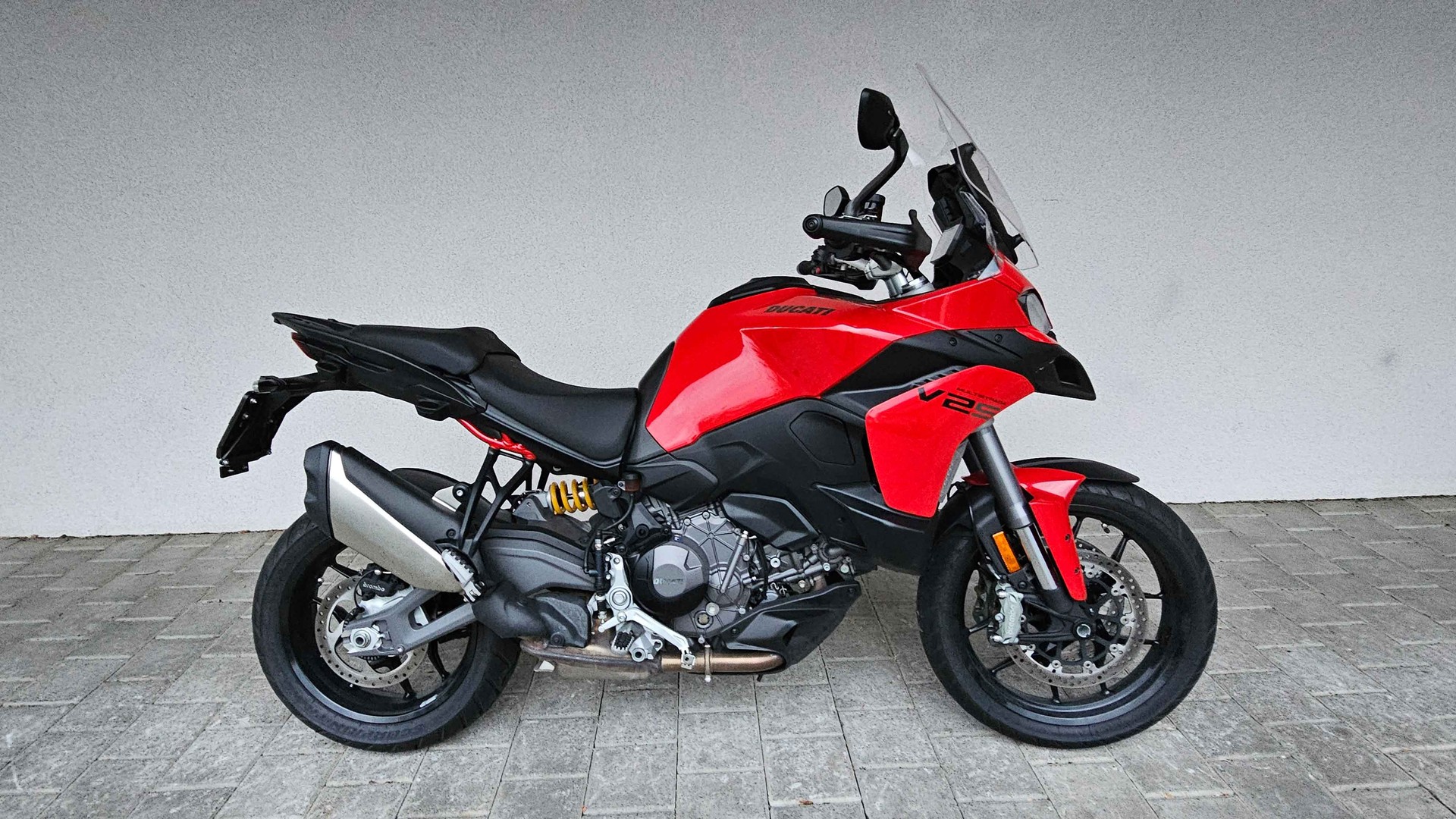 DUCATI S