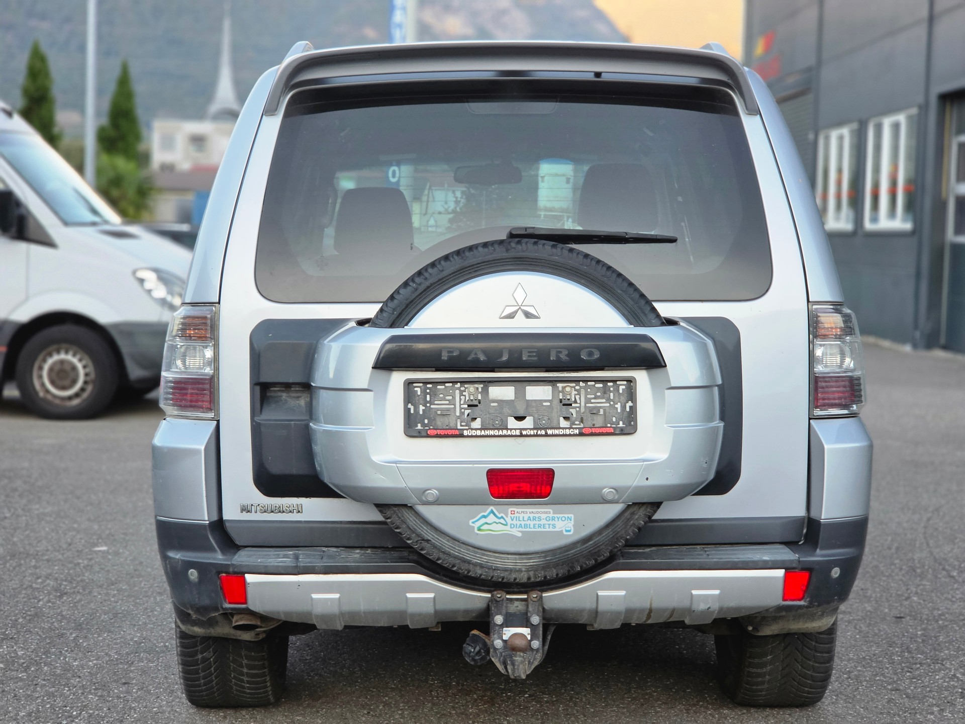 MITSUBISHI Pajero 3.2 DI-D Instyle Automatic-image-3