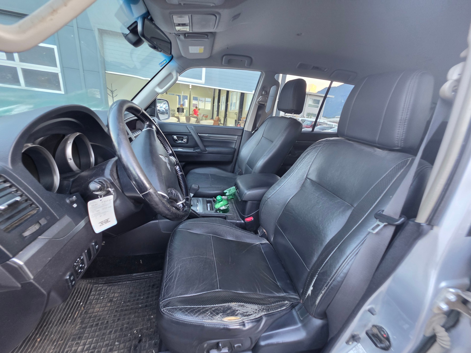 MITSUBISHI Pajero 3.2 DI-D Instyle Automatic-image-8