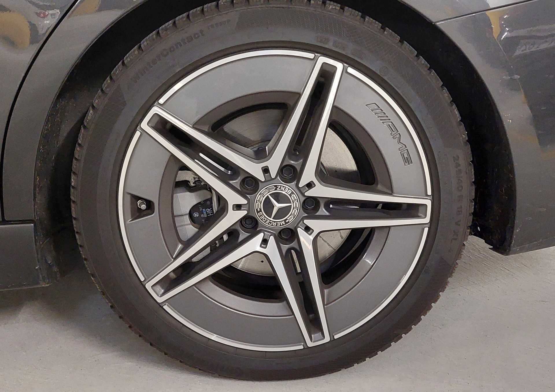 MERCEDES-BENZ C 220 d T AMG Line-image-5