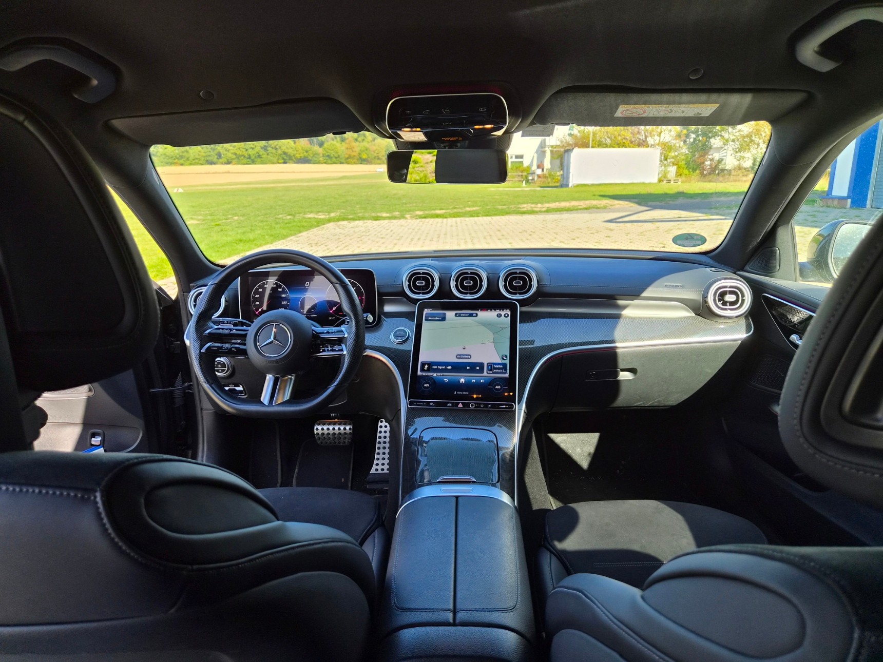 MERCEDES-BENZ C 220 d T AMG Line-image-3
