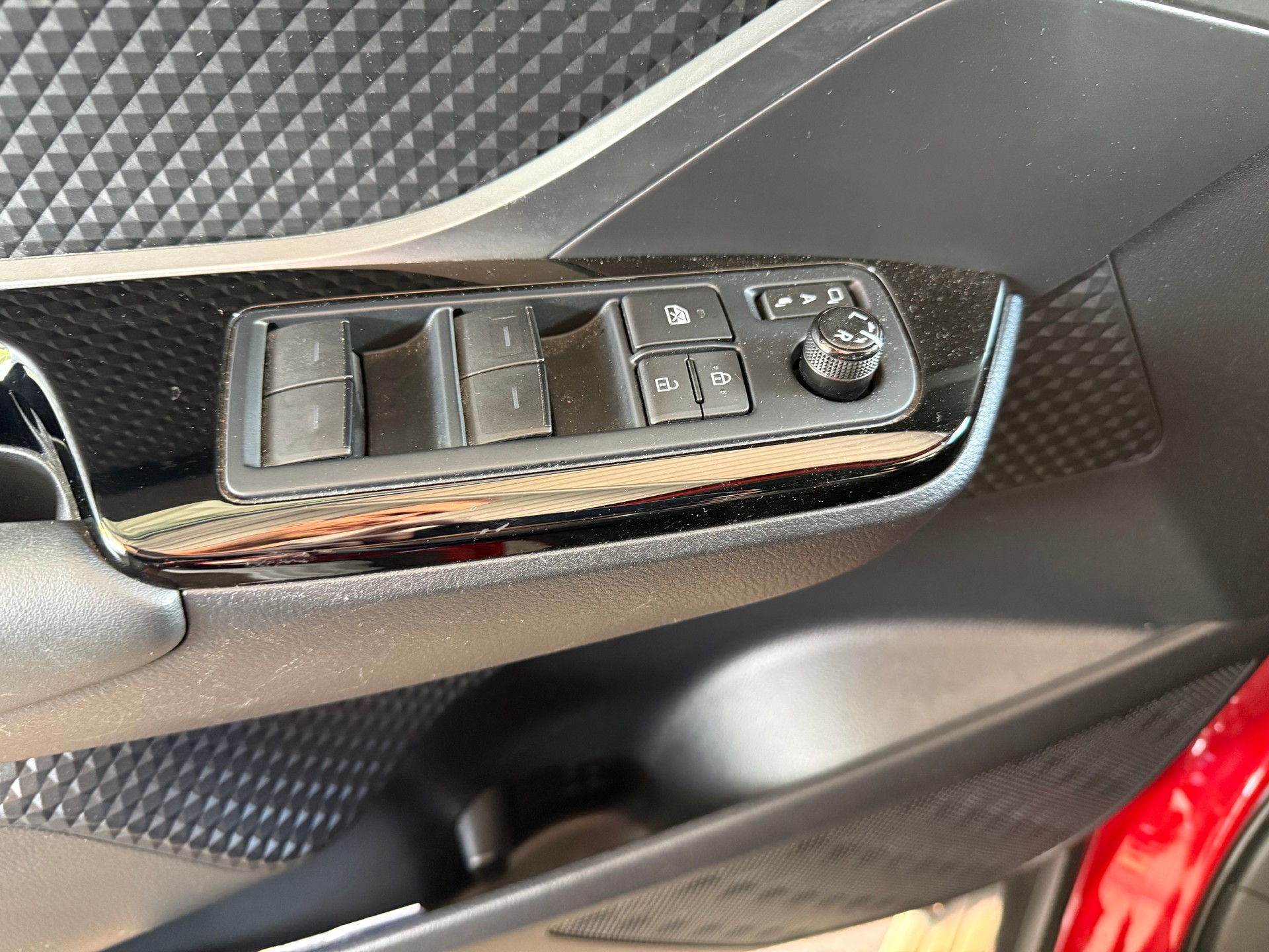 TOYOTA C-HR 2.0 HSD CVT GR Sport-image-7