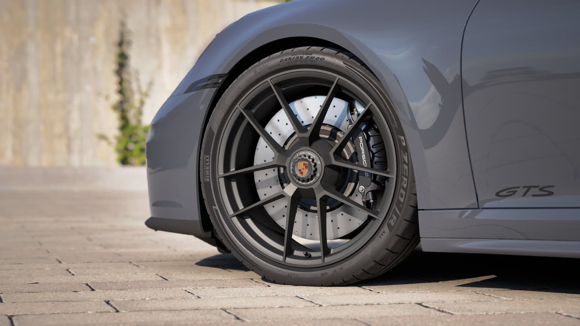 PORSCHE 911 Carrera 4 GTS-image-9