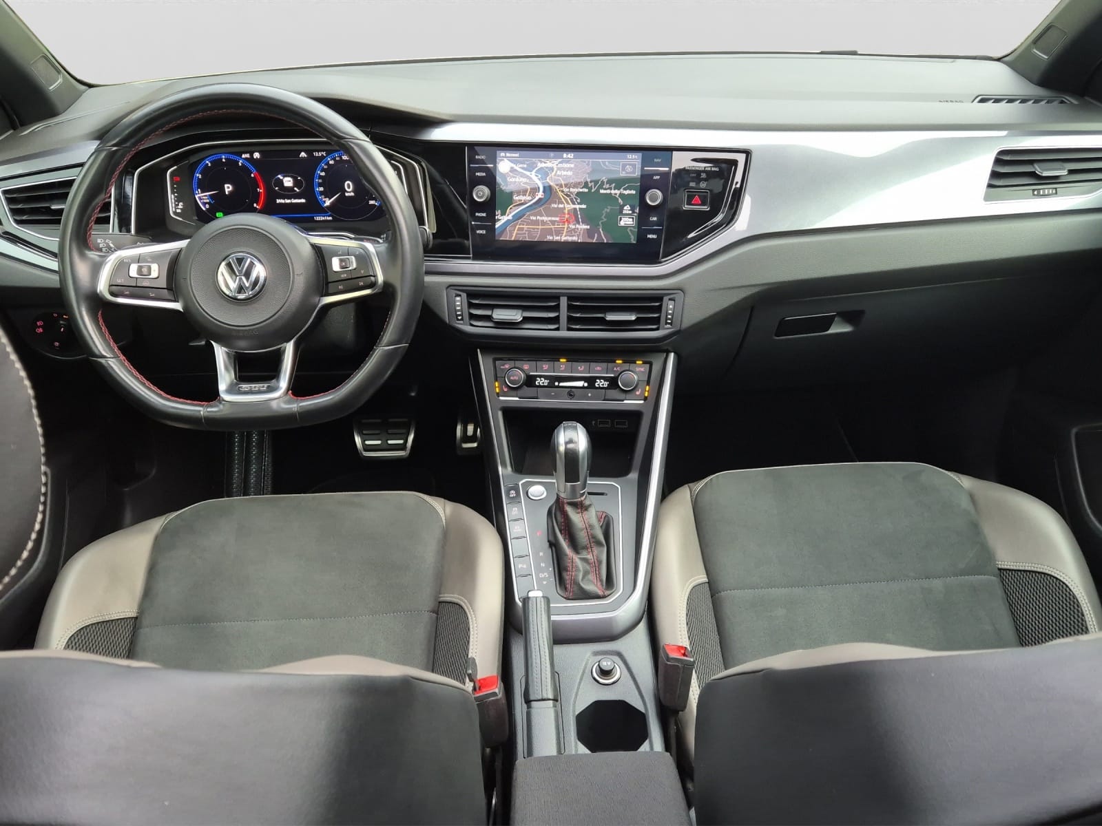 VW Polo 2.0 TSI GTI DSG-image-11