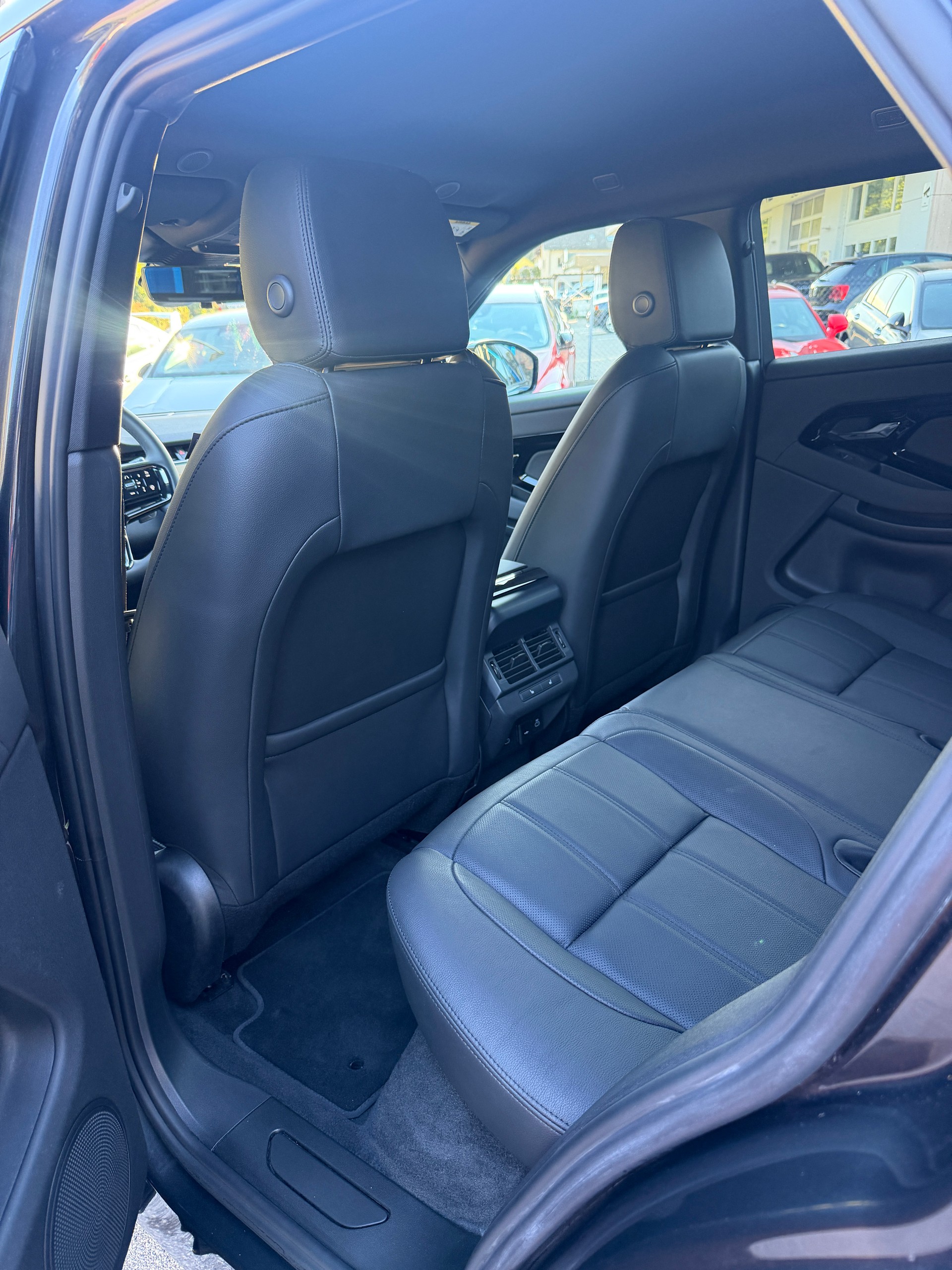 LAND ROVER Range Rover Evoque P 270e Autobiography AT9-image-8