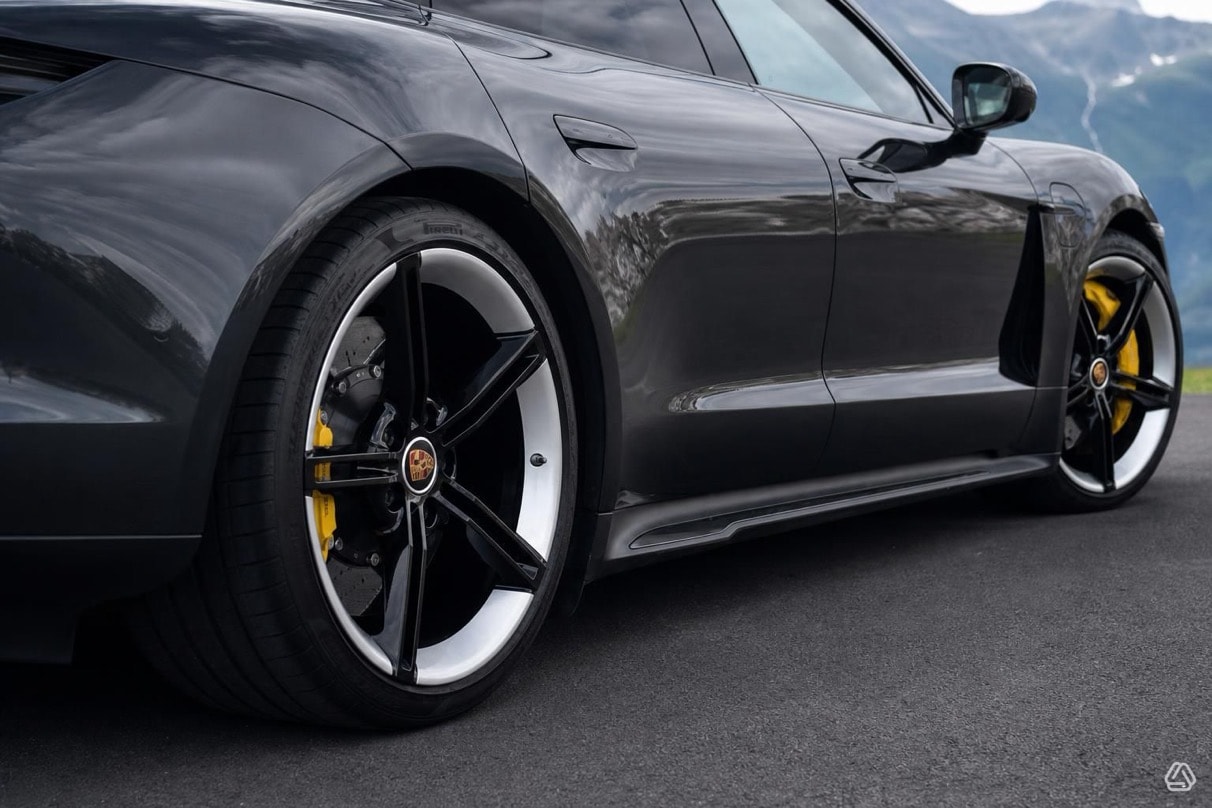 PORSCHE Turbo S Porsche approved 15.7.2027-image-1