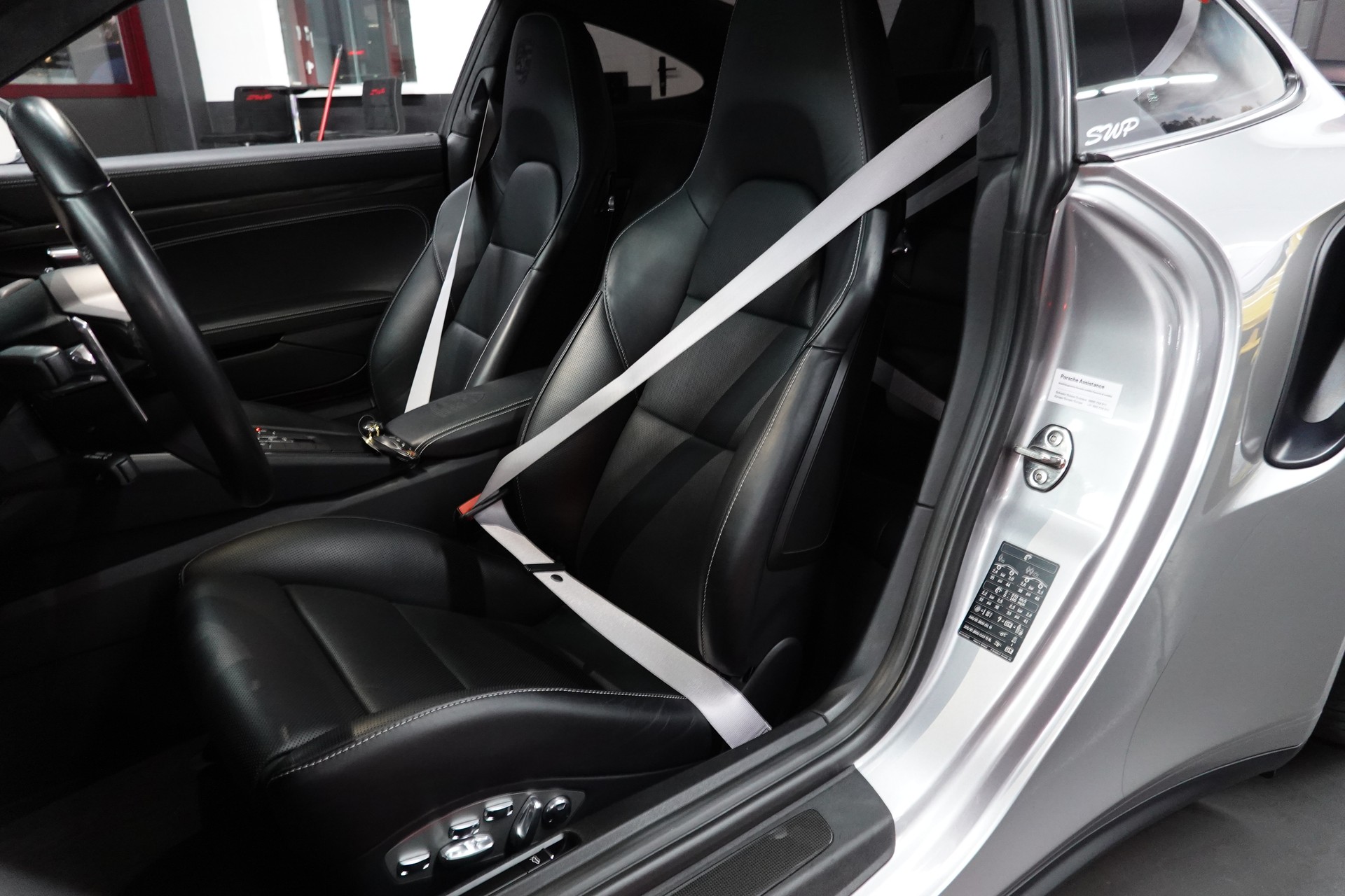 PORSCHE 911 TURBO S PDK CH-FZ 991.2 LEDER PAKET - AERO KIT - LIFT SYSTEM - FULL ON TOP-image-44