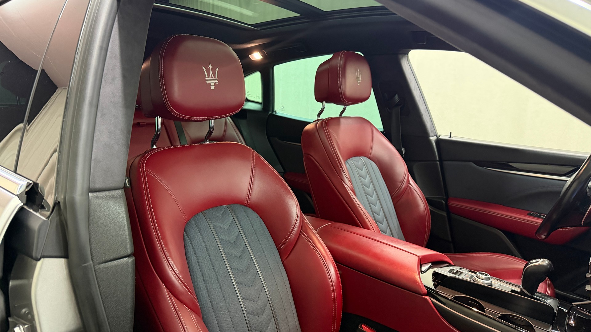 MASERATI Levante S 3.0 V6 Automatica-image-12