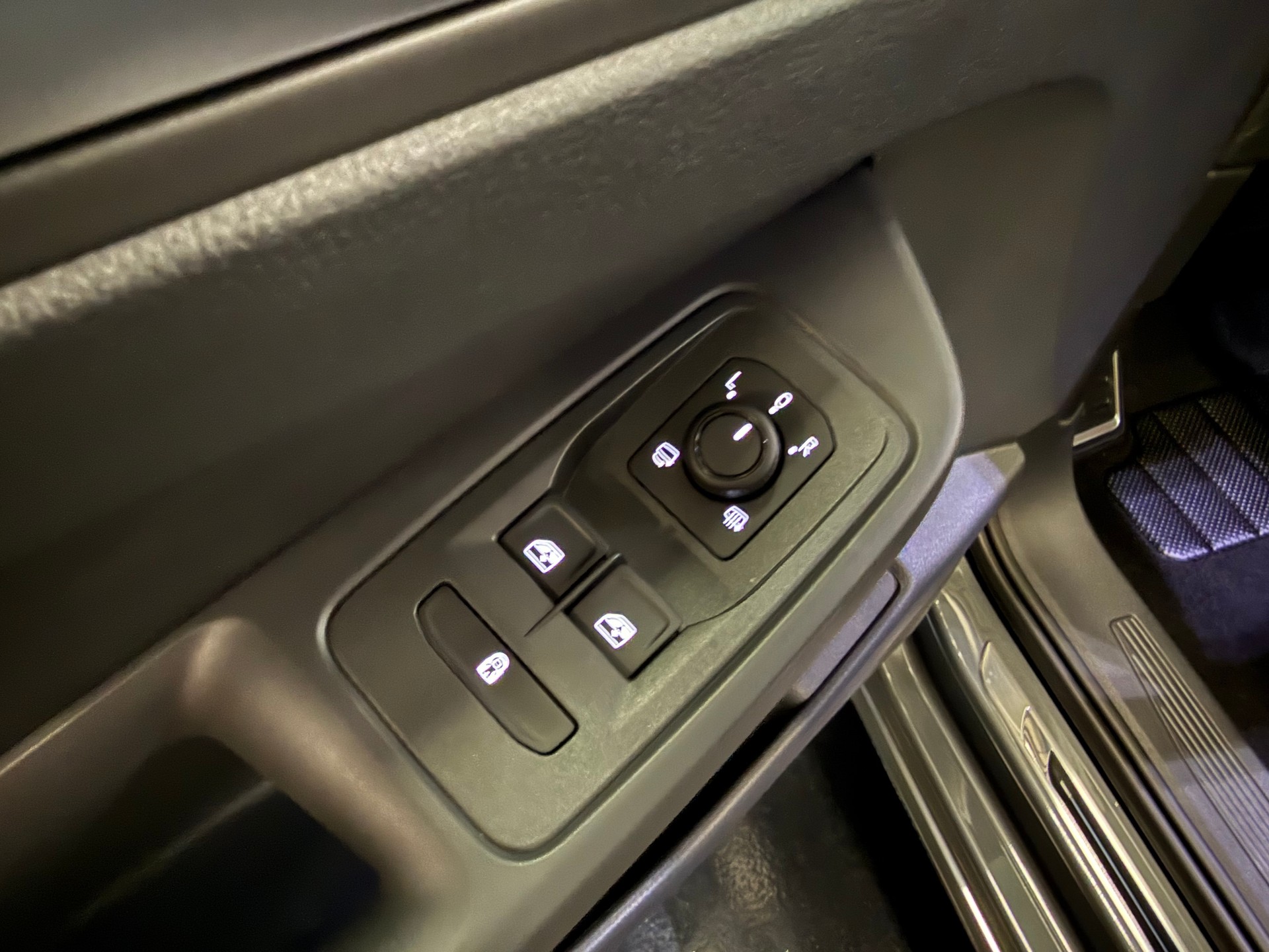 VW Caddy Maxi 1.5 TSI Plug in Hybrid Style DSG-image-11