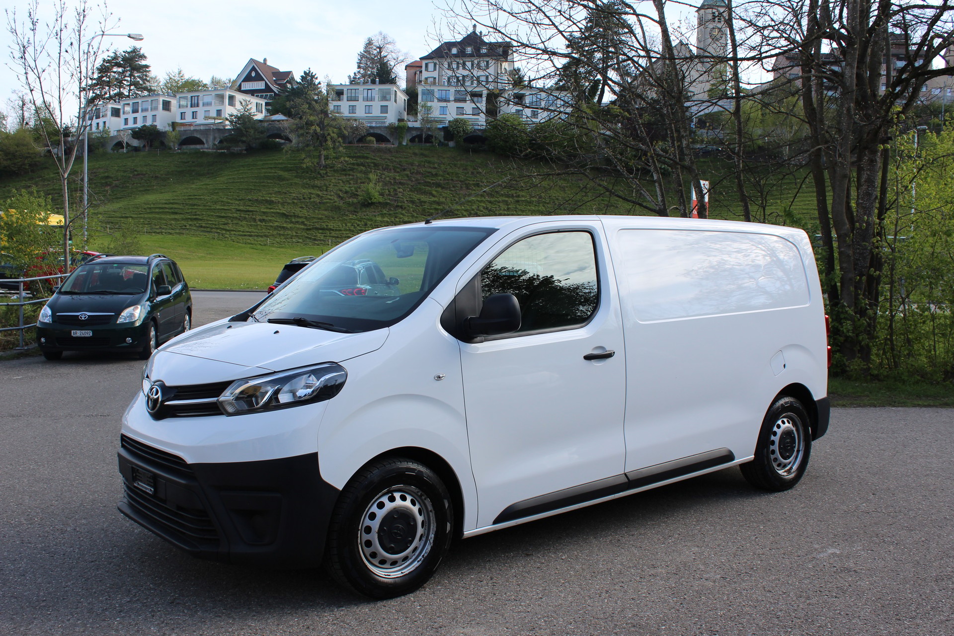 TOYOTA Proace 1.6D Panel Van L1 Terra-image-3