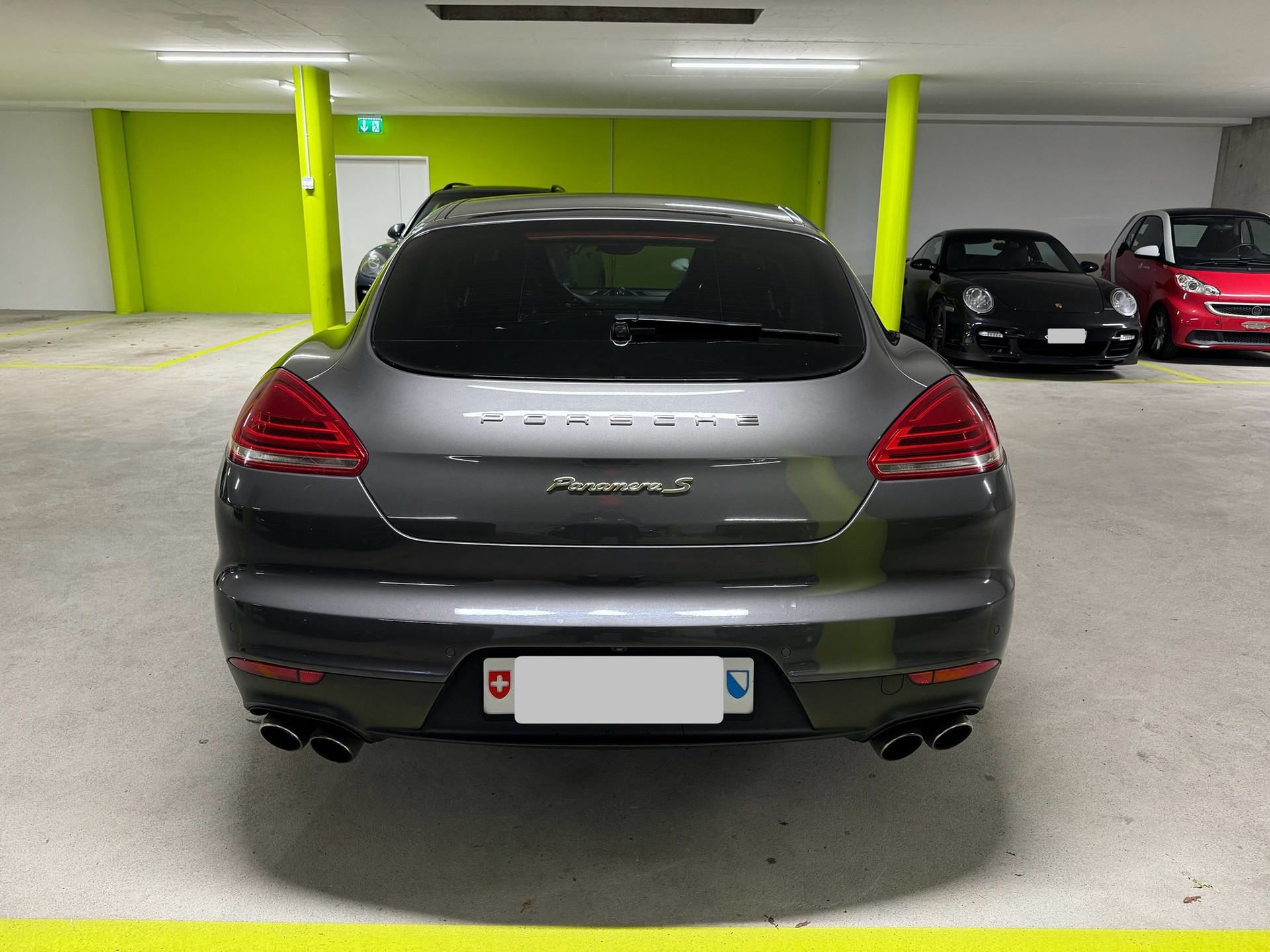 PORSCHE Panamera S E-Hybrid-image-1