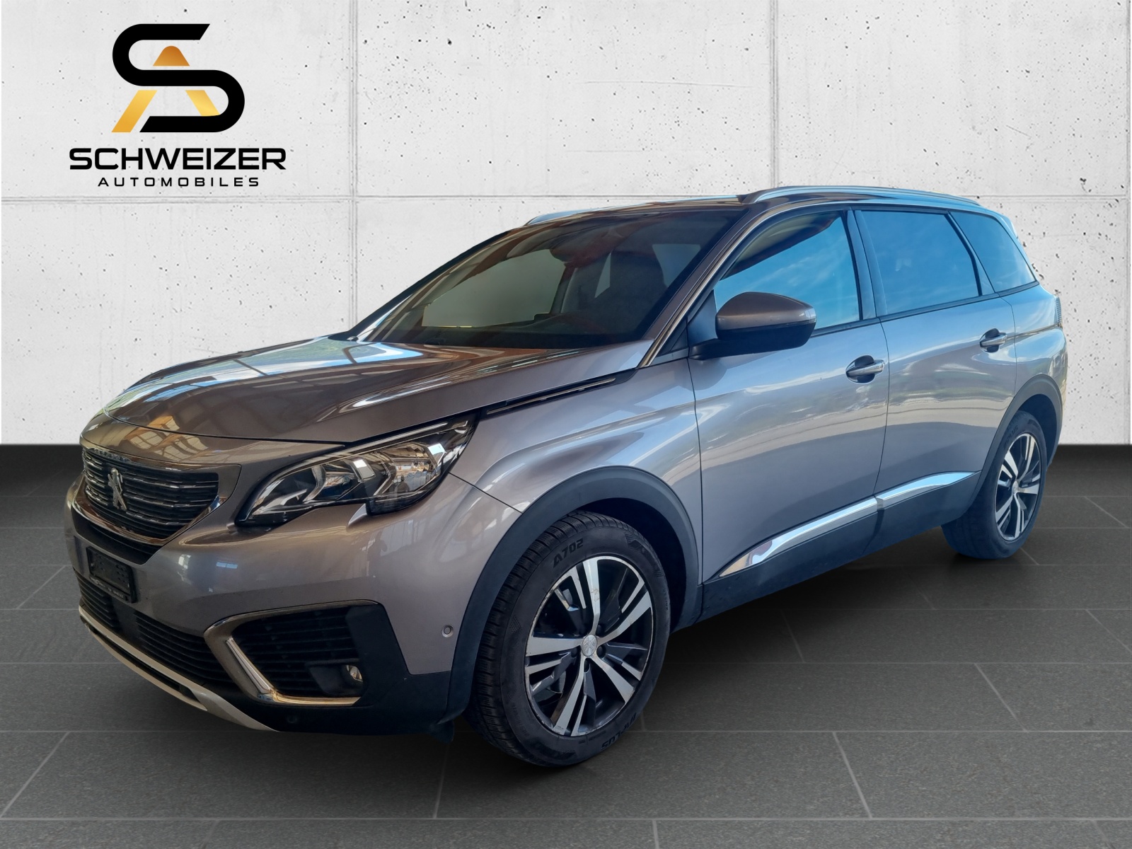 PEUGEOT 5008 1.2 Pure Tech Allure-image-0