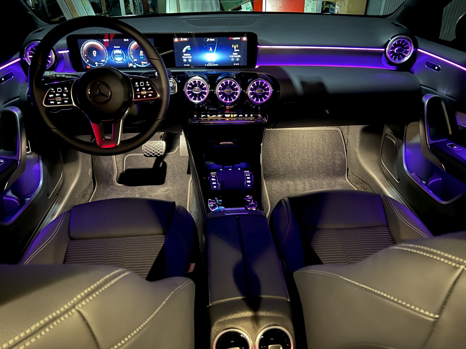 MERCEDES-BENZ A 250e Progressive 8G-DCT-image-11