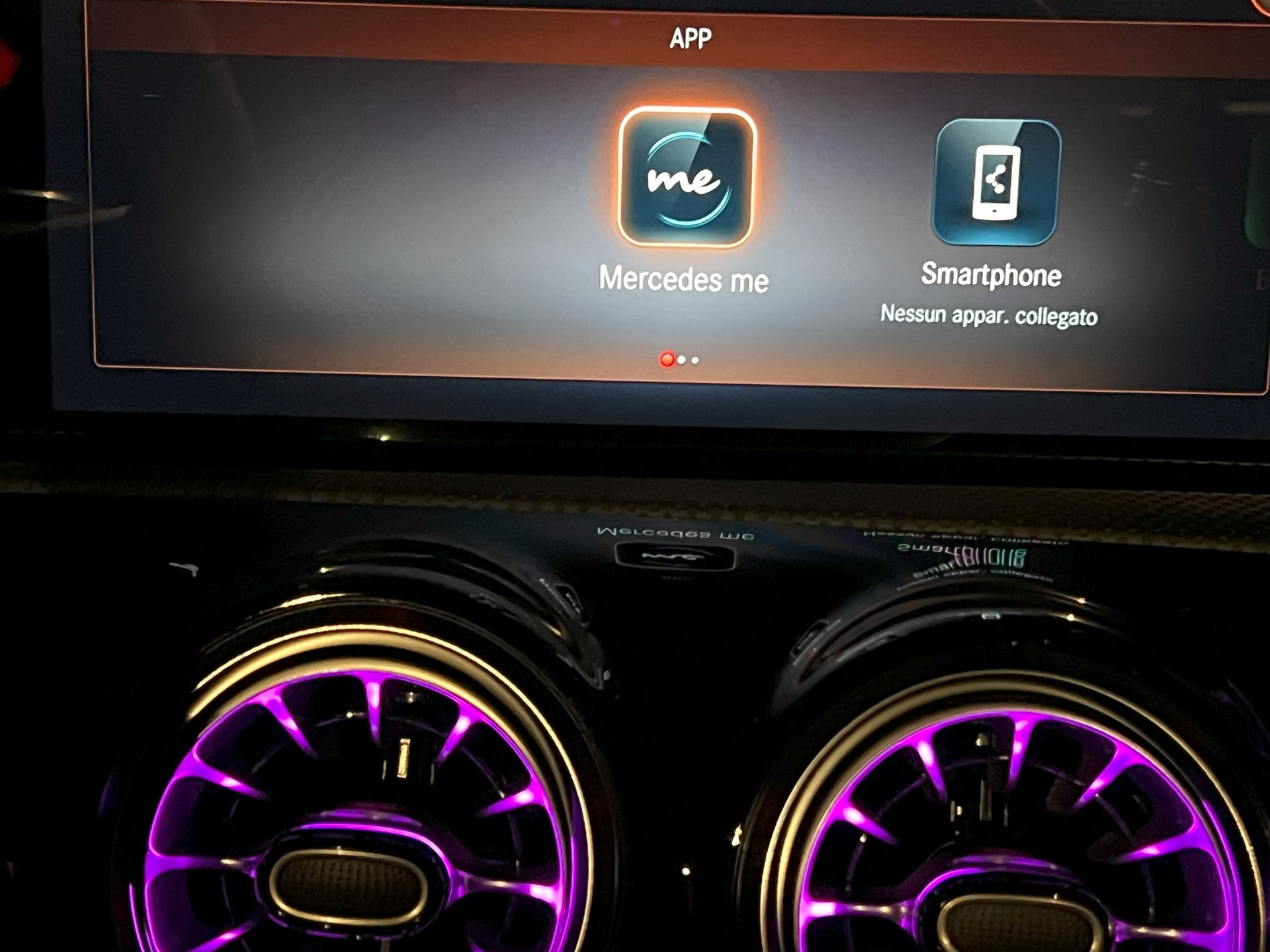 MERCEDES-BENZ A 250e Progressive 8G-DCT-image-12