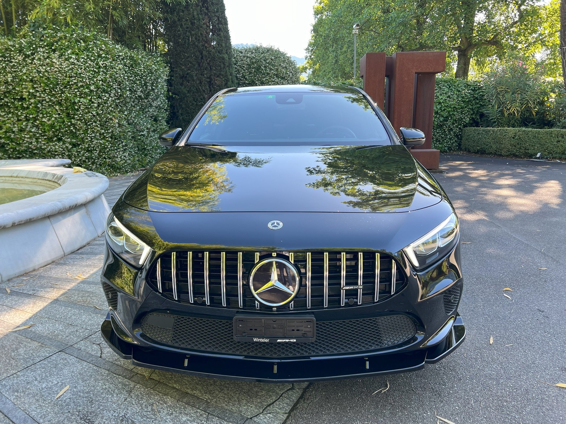 MERCEDES-BENZ A 250e Progressive 8G-DCT-image-1
