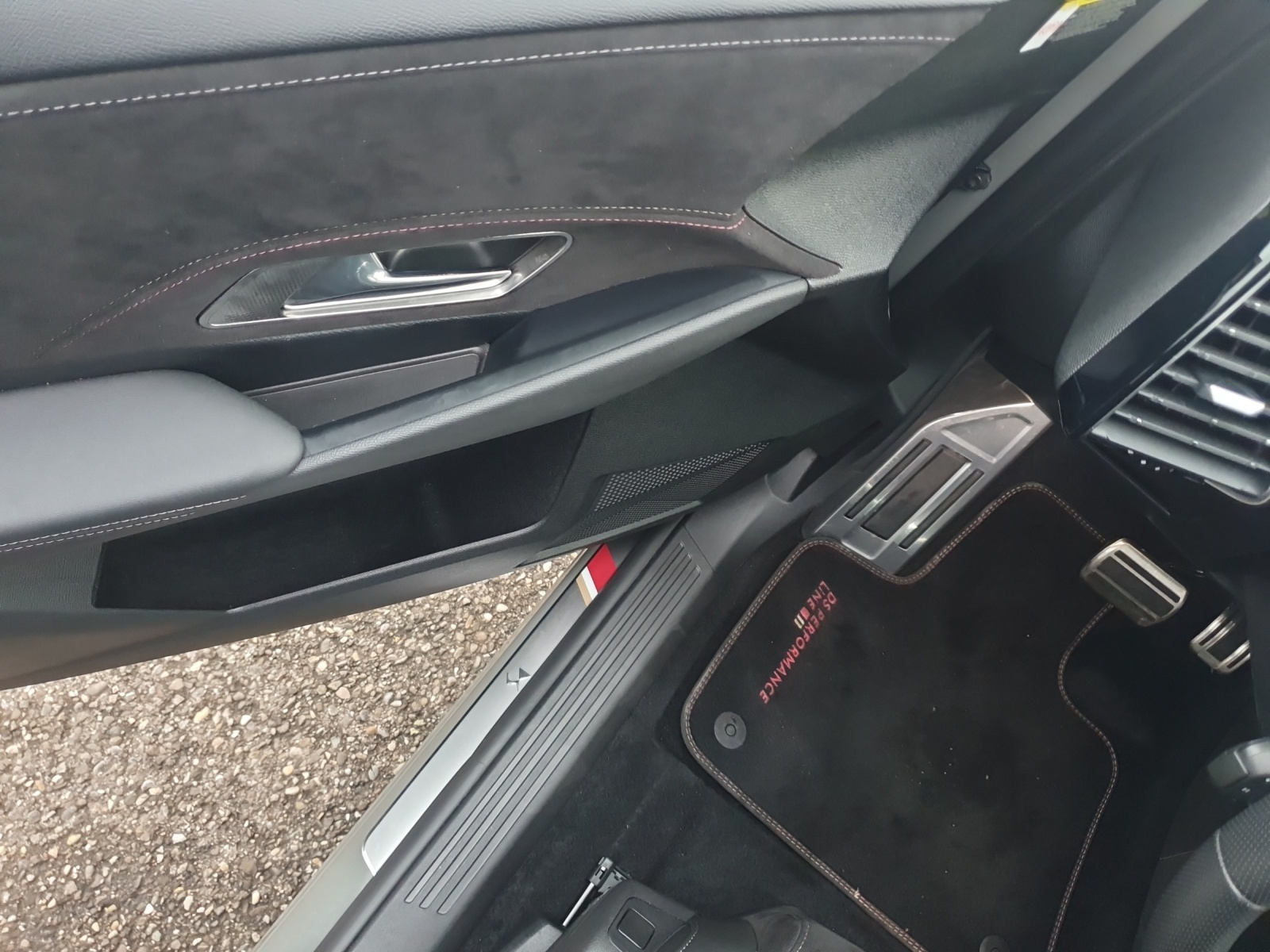 DS AUTOMOBILES DS7 1.5 BlueHDi Ligne Noire-image-10