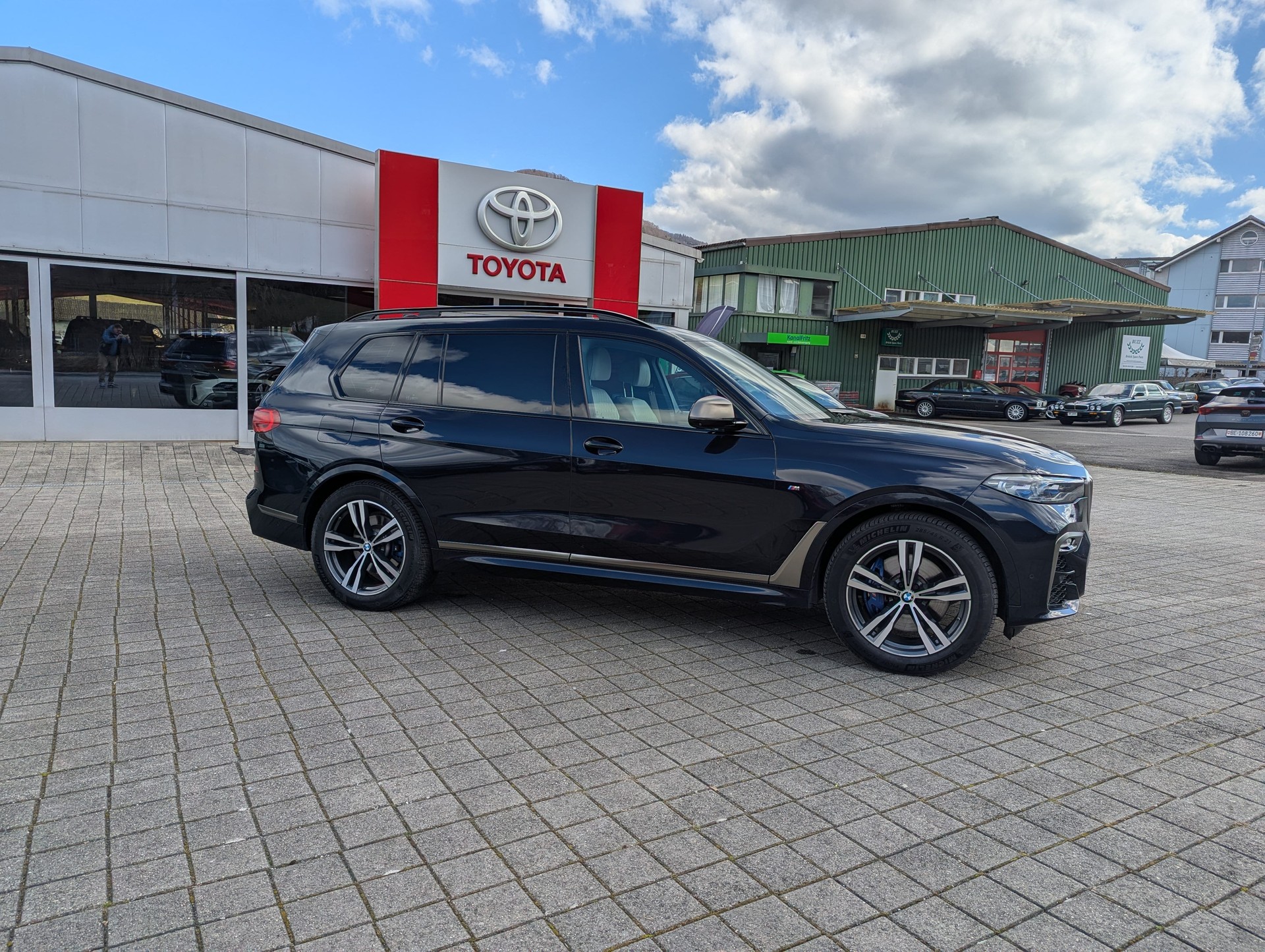 BMW X7 xDrive M50d Steptronic-image-9