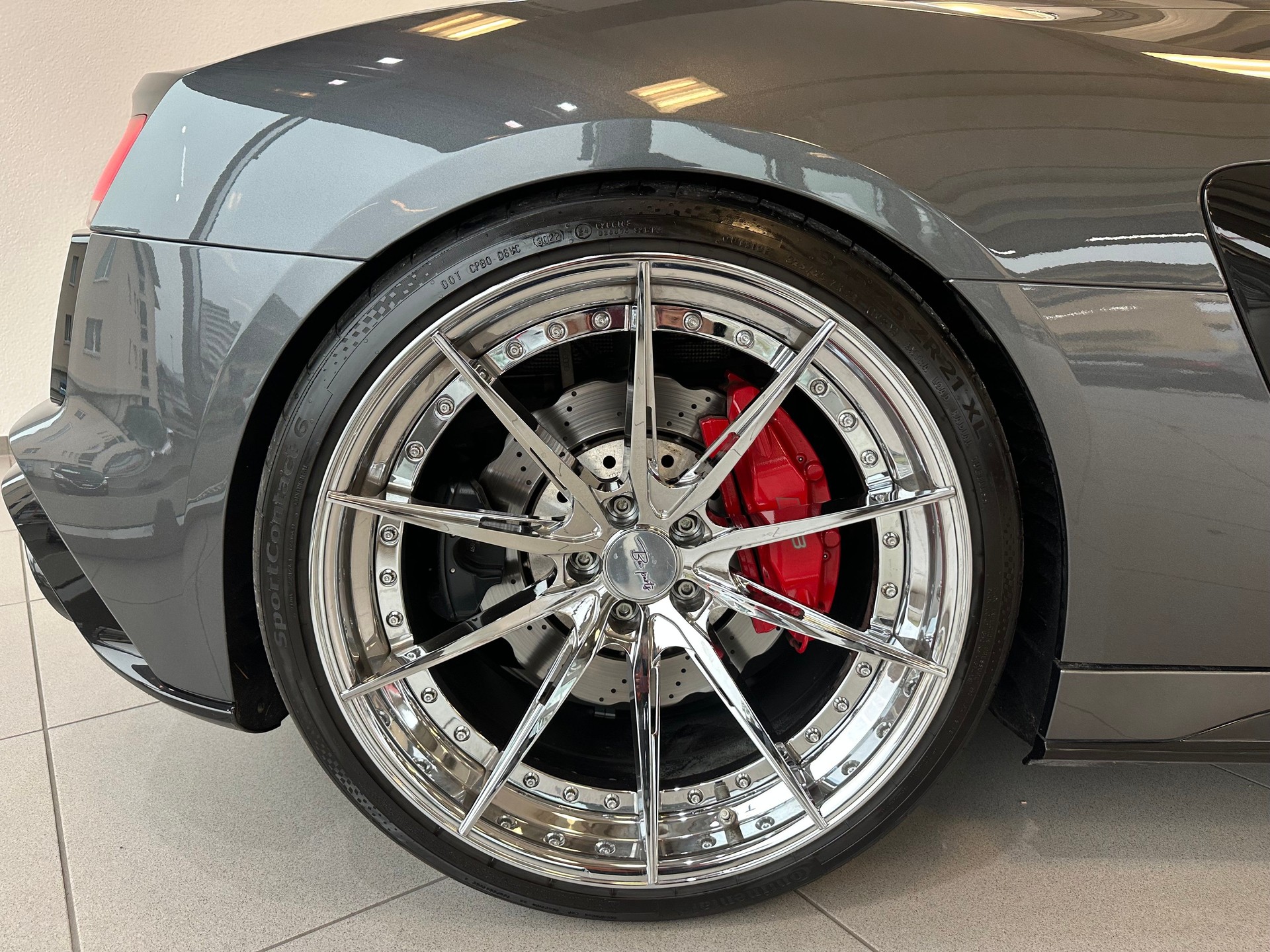 AUDI R8 Spyder RWD S-Tronic-image-19