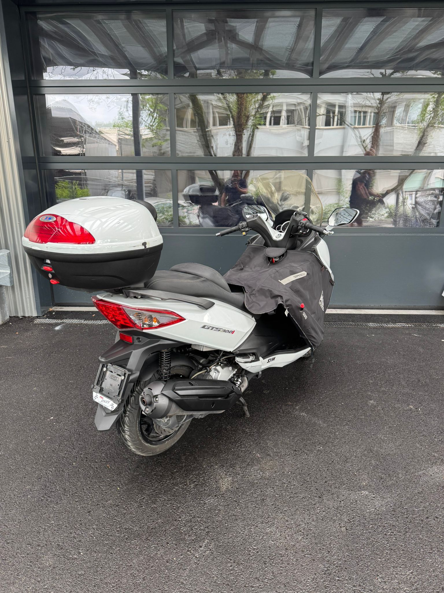 SYM GTS/Voyager-showroom-element-3