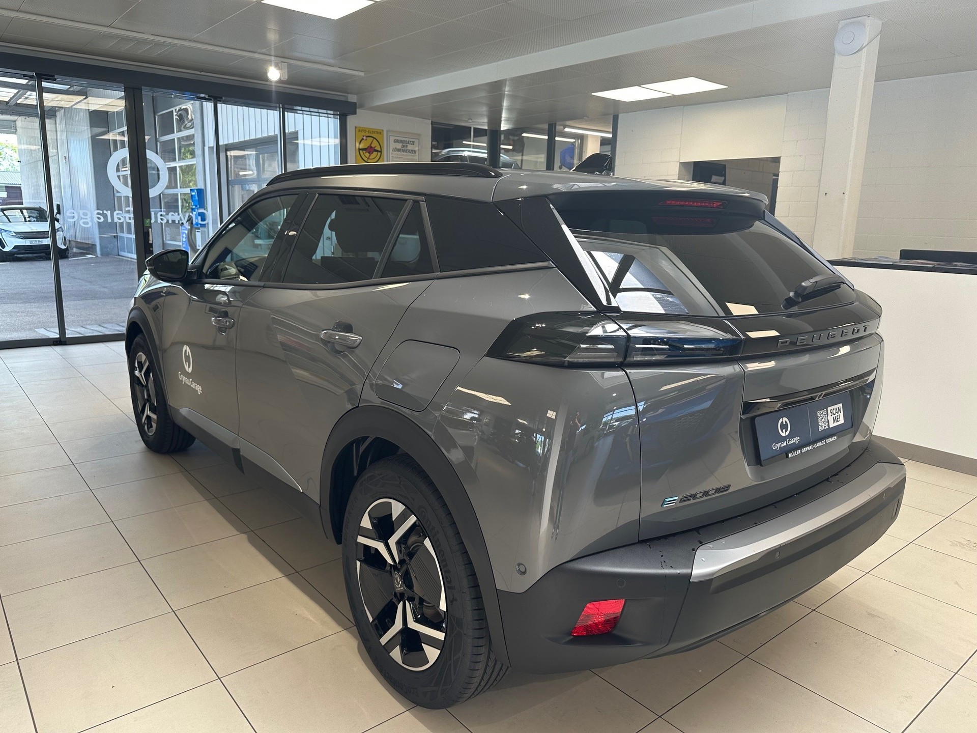 PEUGEOT 2008 e-Allure-image-6