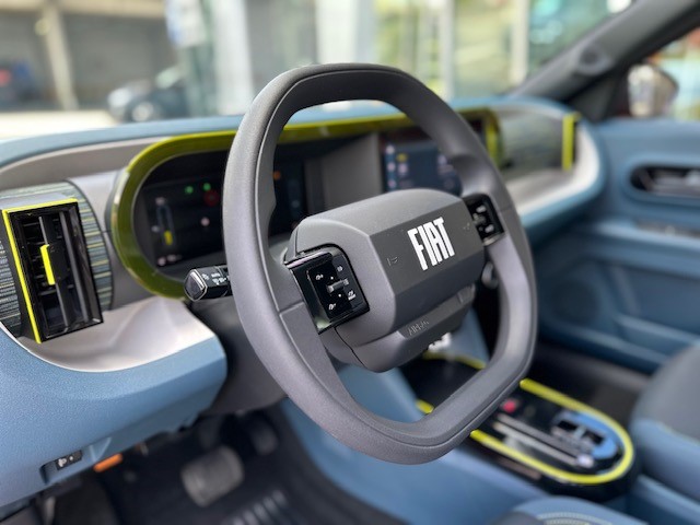 FIAT Grande Panda Elektro Red-image-6