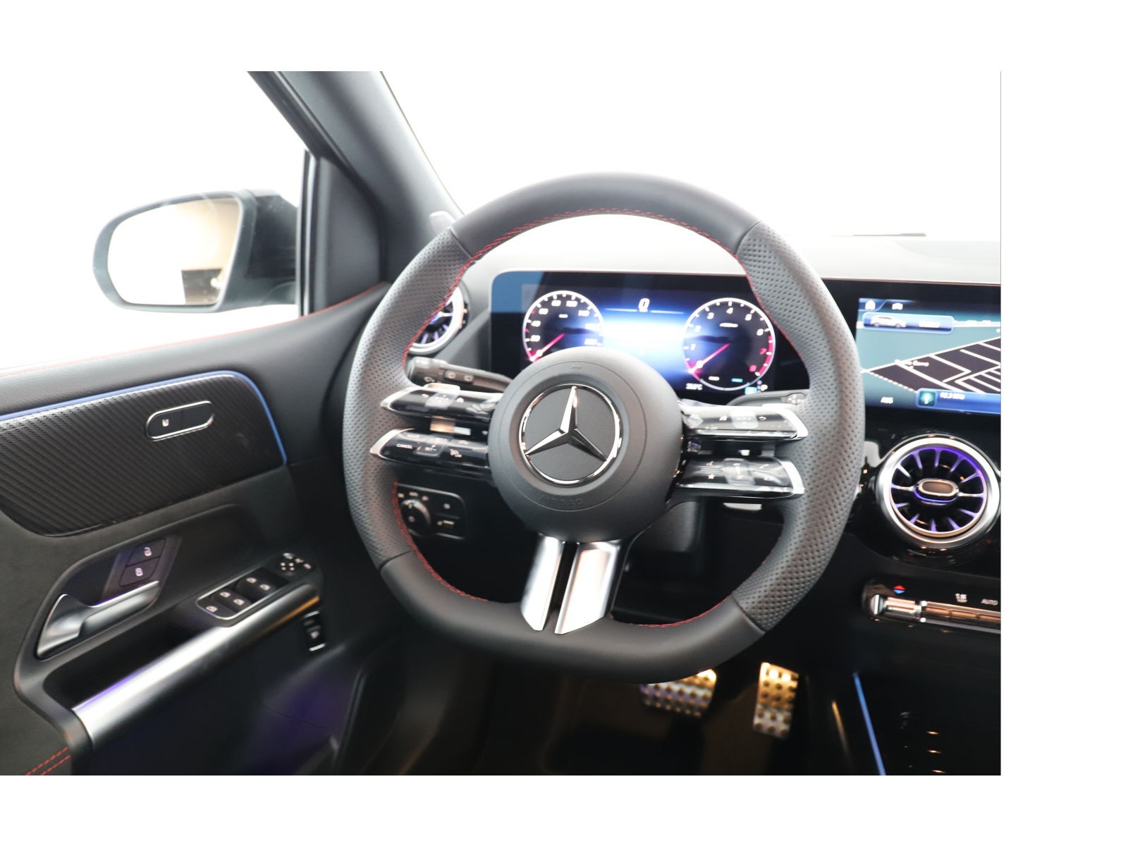 MERCEDES-BENZ B 200 7G-DCT-image-11