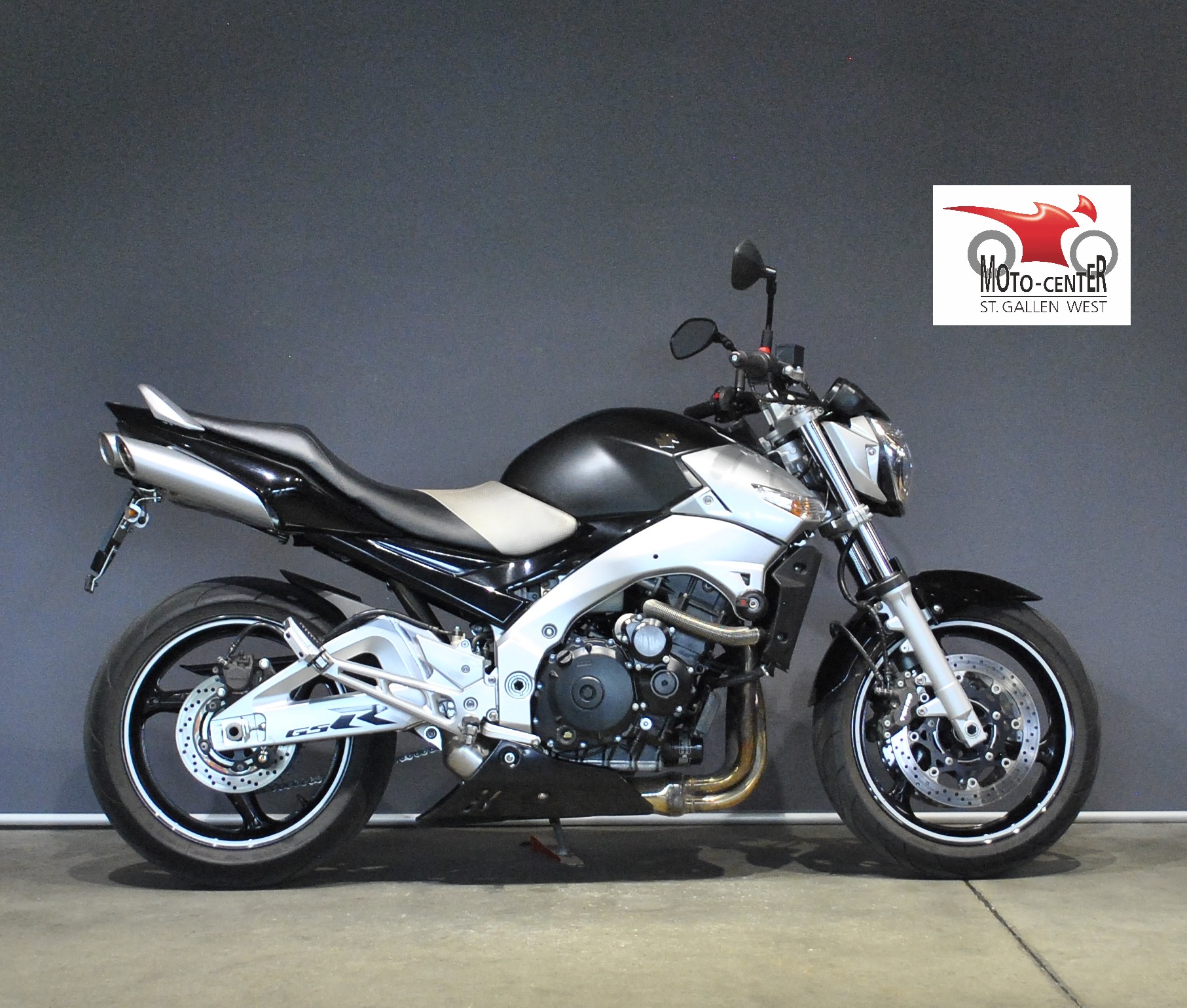 SUZUKI GSR 600-showroom-element-1