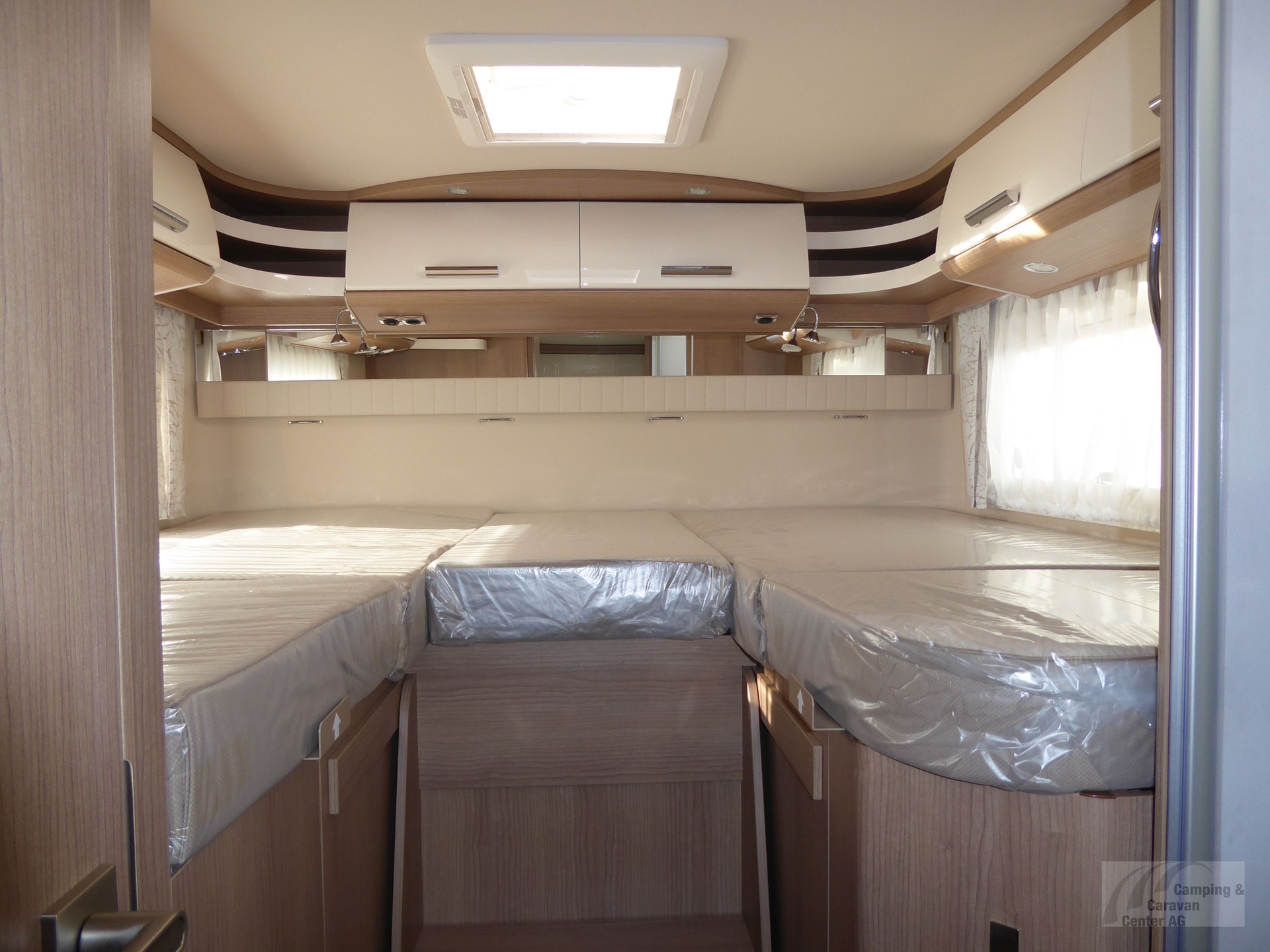 CARTHAGO C1-tourer T 145 RB-LE "lightweight"-image-8