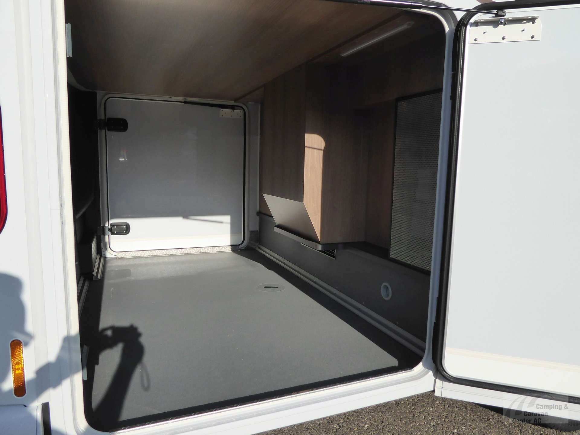 CARTHAGO C1-tourer T 145 RB-LE "lightweight"-image-14