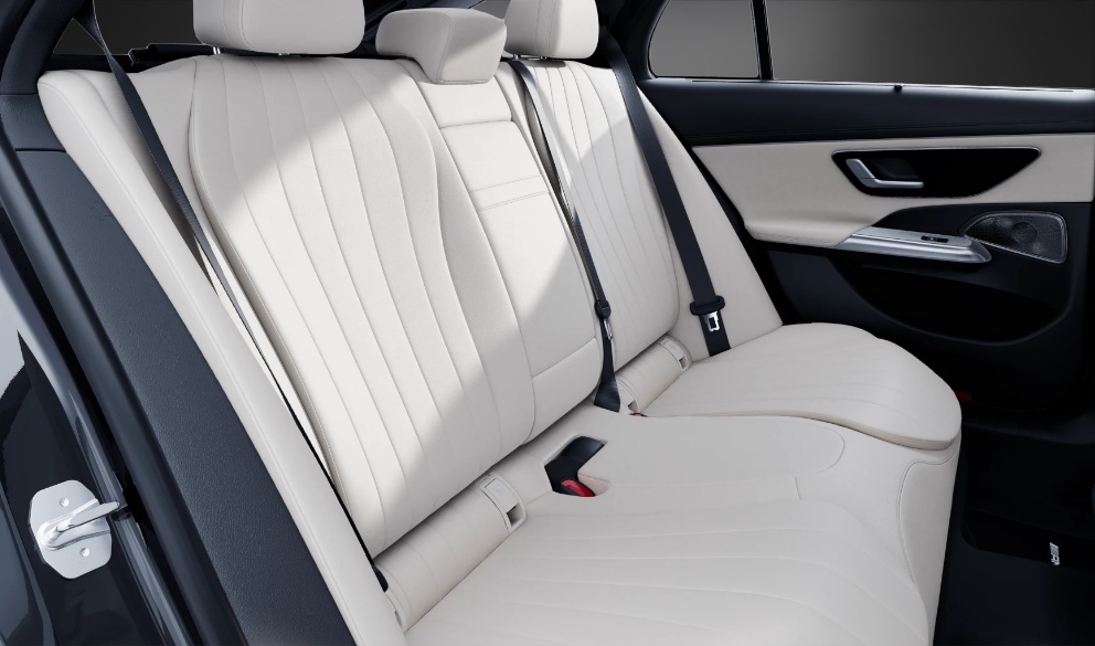 MERCEDES-BENZ E 220 d T 4Matic 9G-Tronic-image-9