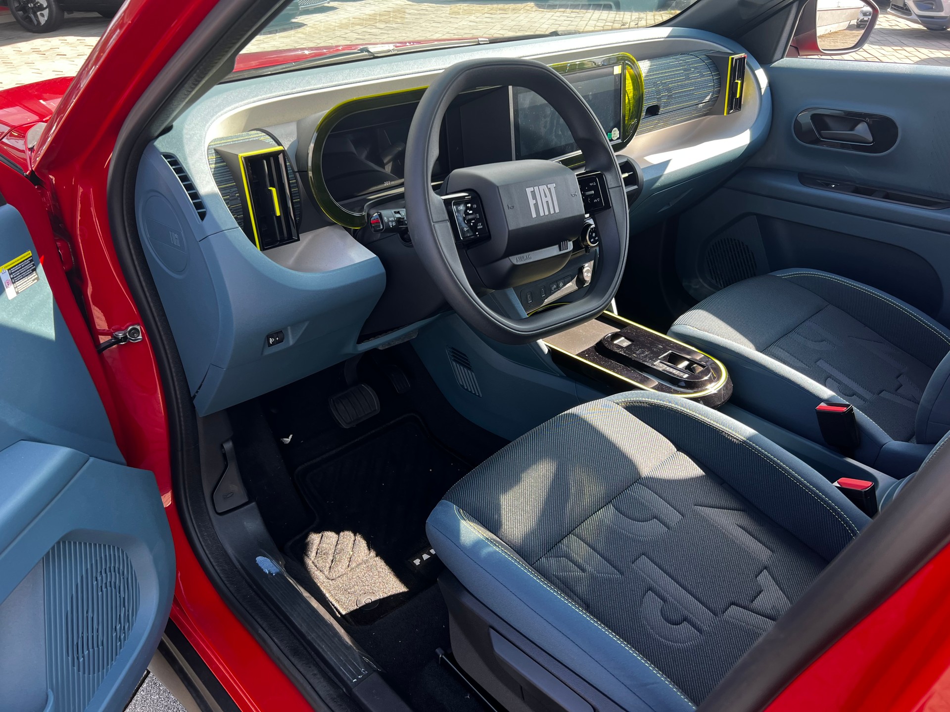 FIAT Grande Panda El. Red-image-6