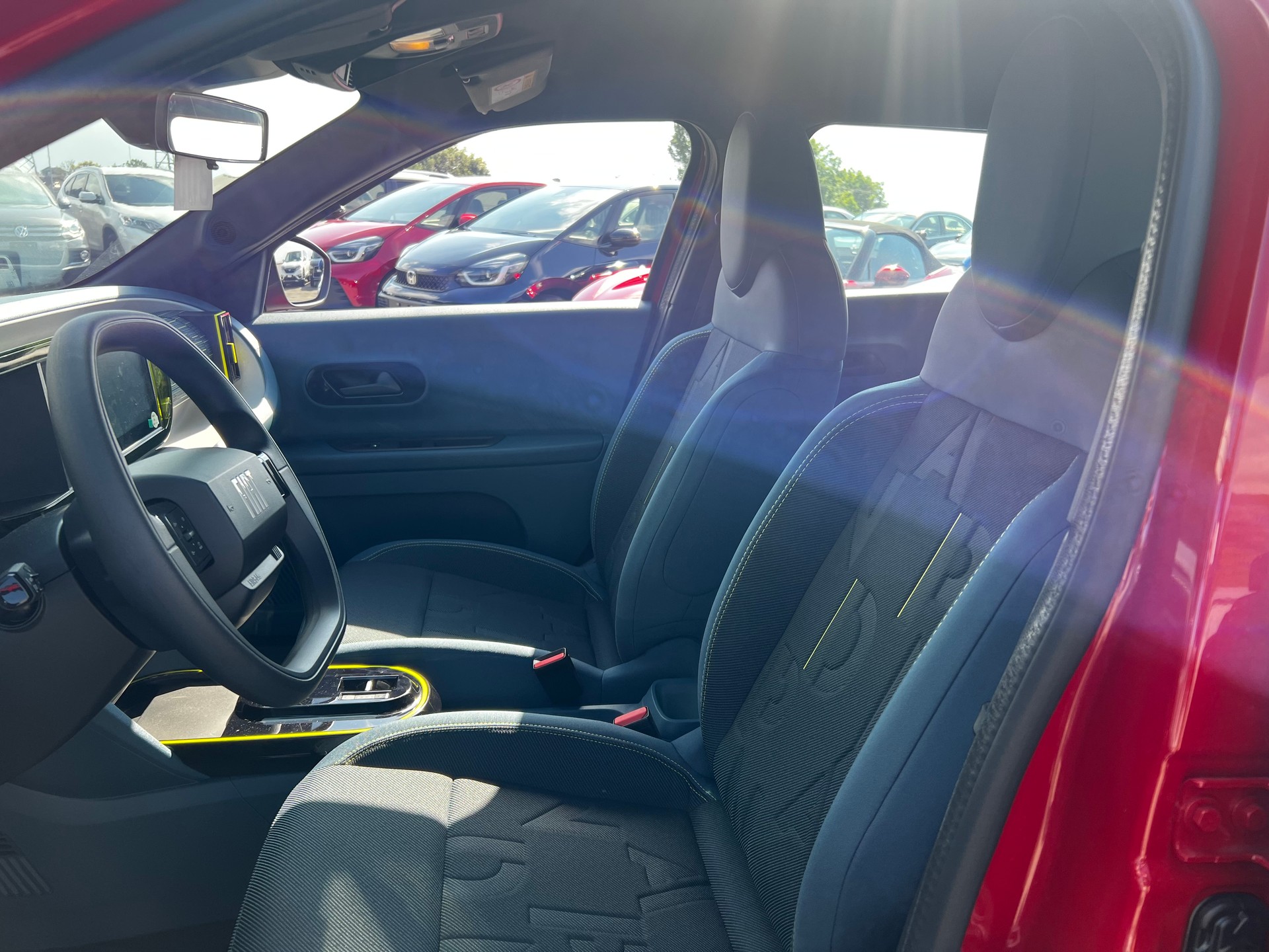FIAT Grande Panda El. Red-image-7
