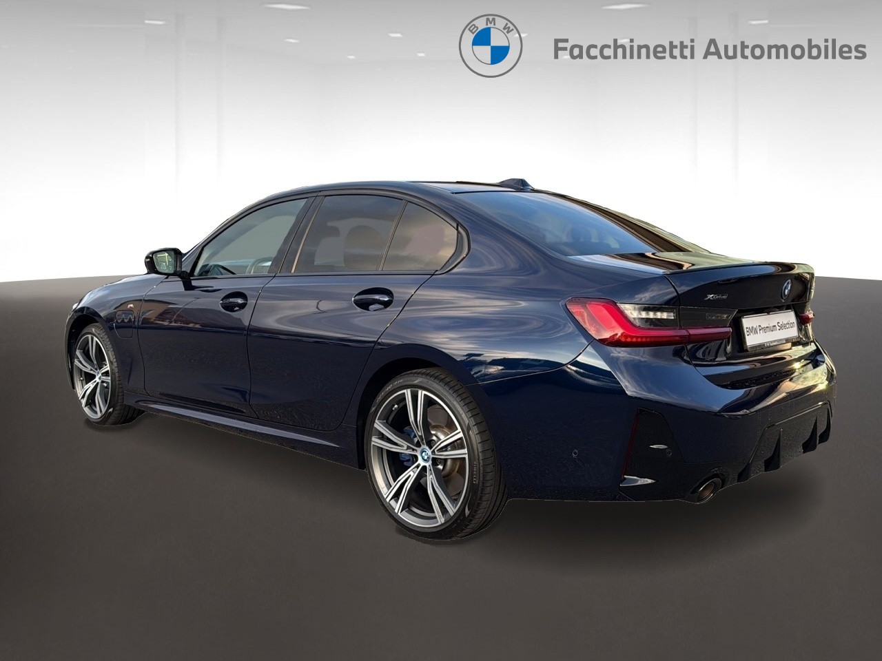 BMW 330e xDrive Steptronic M Sport Pro-image-3