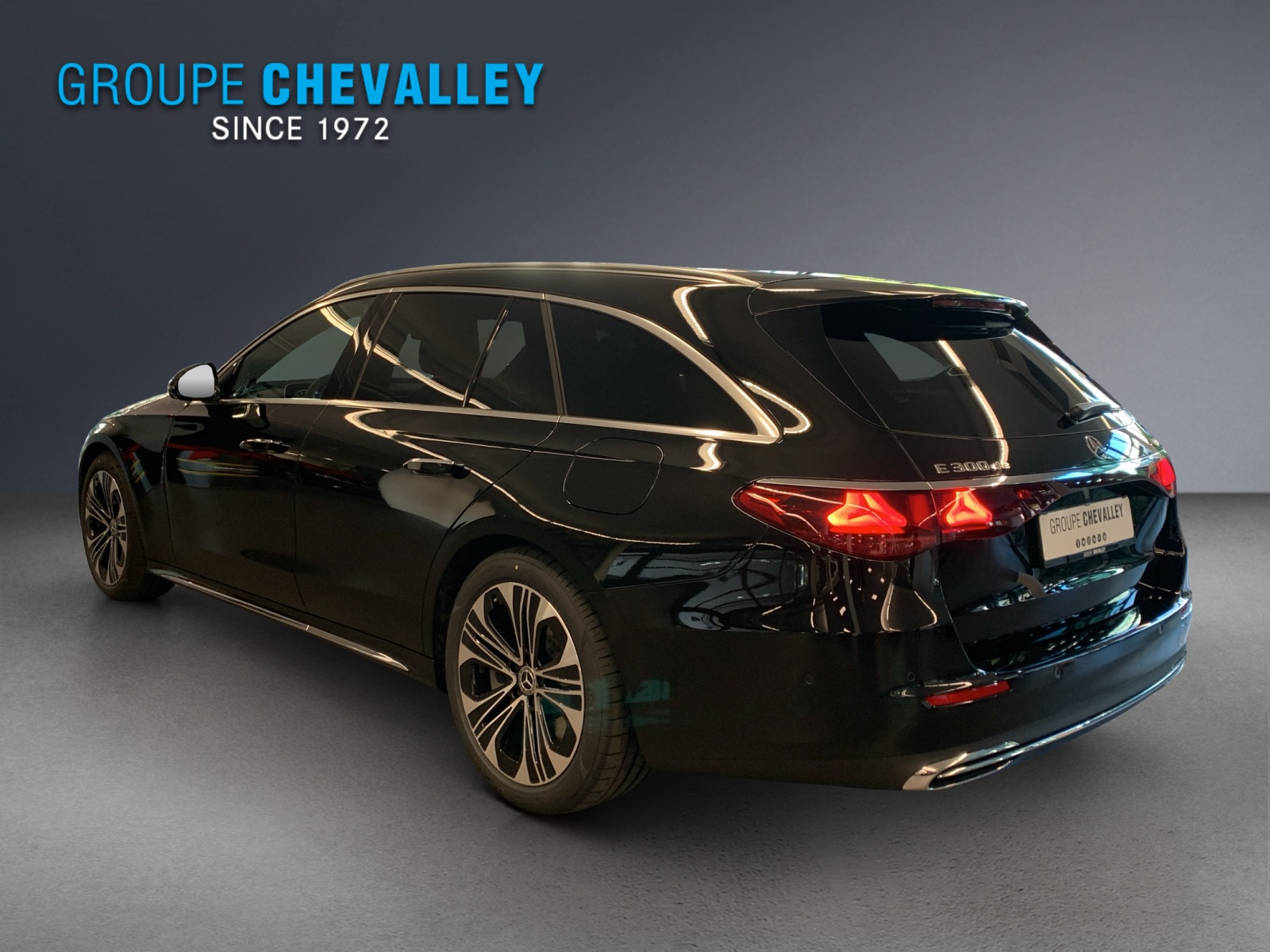 MERCEDES-BENZ E 300 de Break 4MATIC with EQ Hybrid-image-2