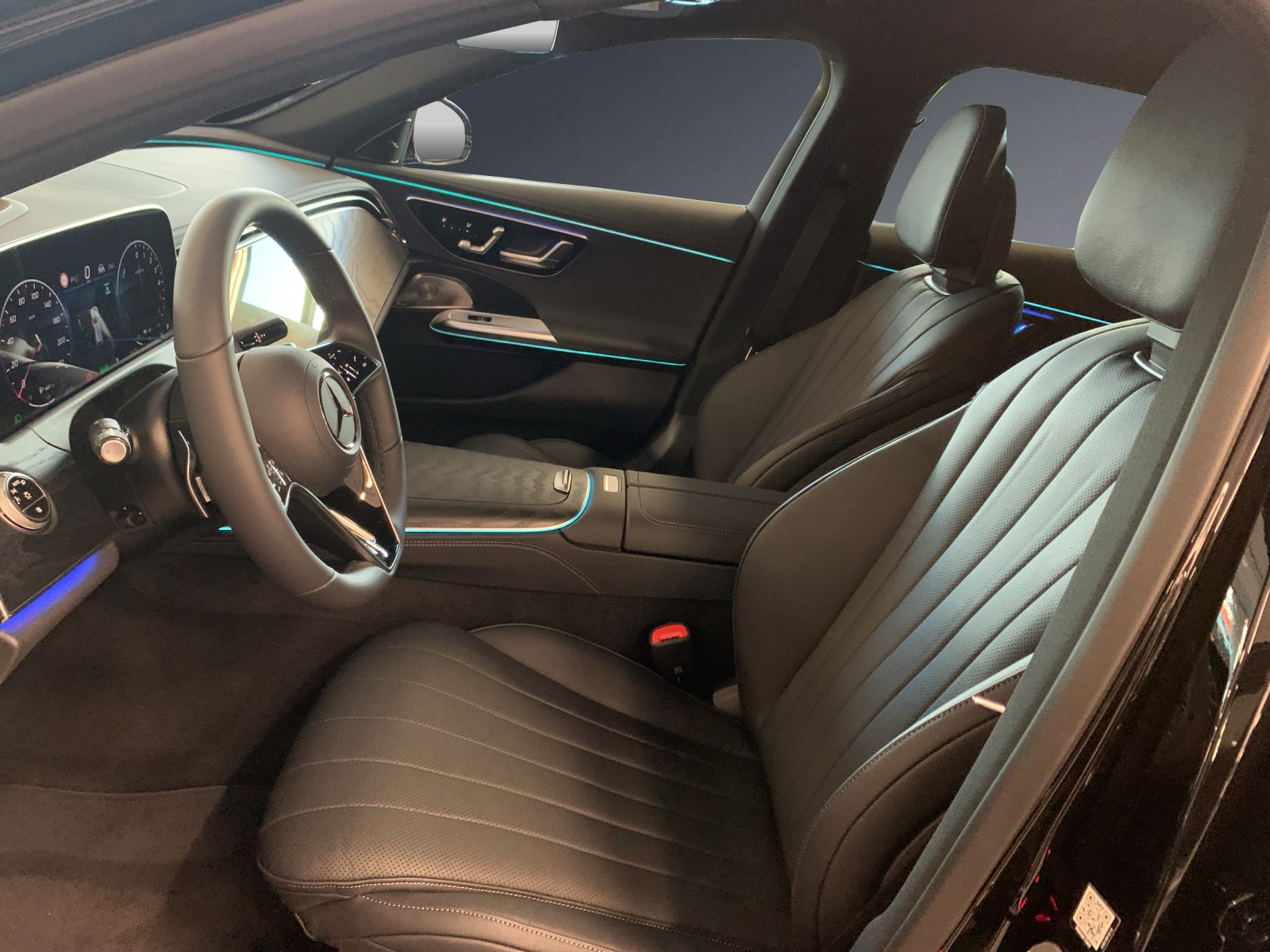 MERCEDES-BENZ E 300 de Break 4MATIC with EQ Hybrid-image-6