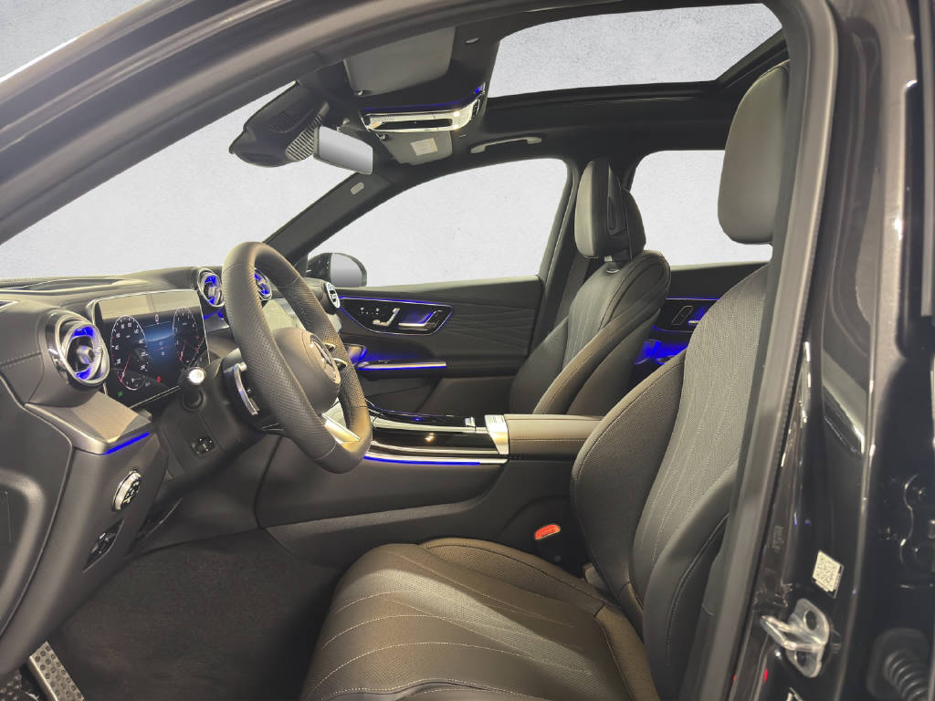 MERCEDES-BENZ GLC 300 AMG Line 4Matic-image-9