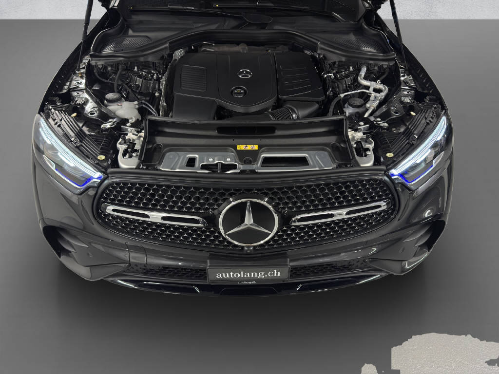MERCEDES-BENZ GLC 300 AMG Line 4Matic-image-8