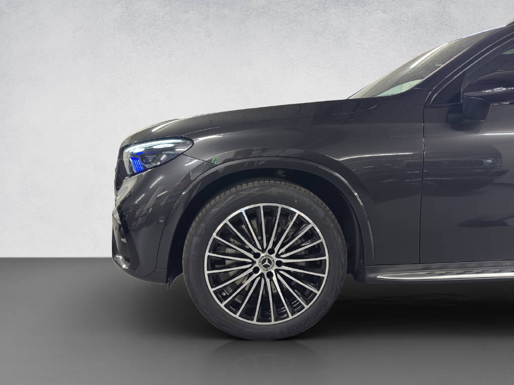 MERCEDES-BENZ GLC 300 AMG Line 4Matic-image-6