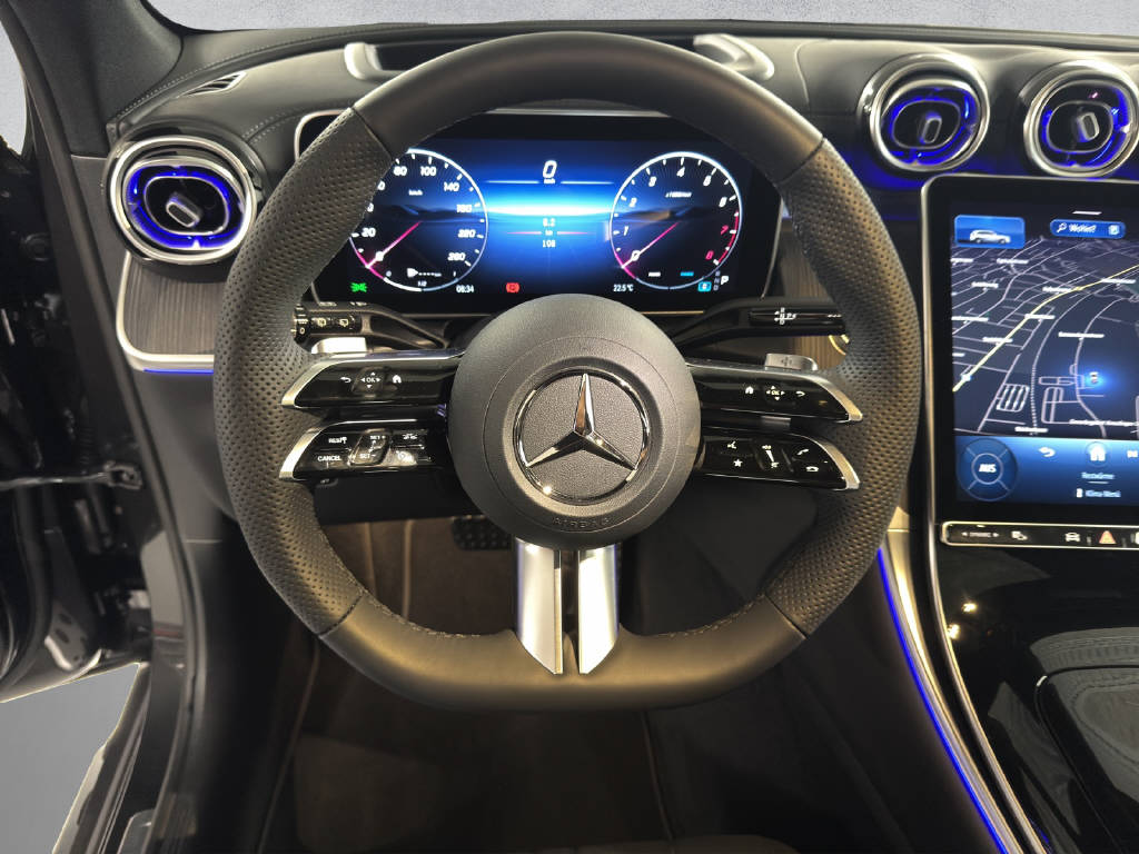 MERCEDES-BENZ GLC 300 AMG Line 4Matic-image-11