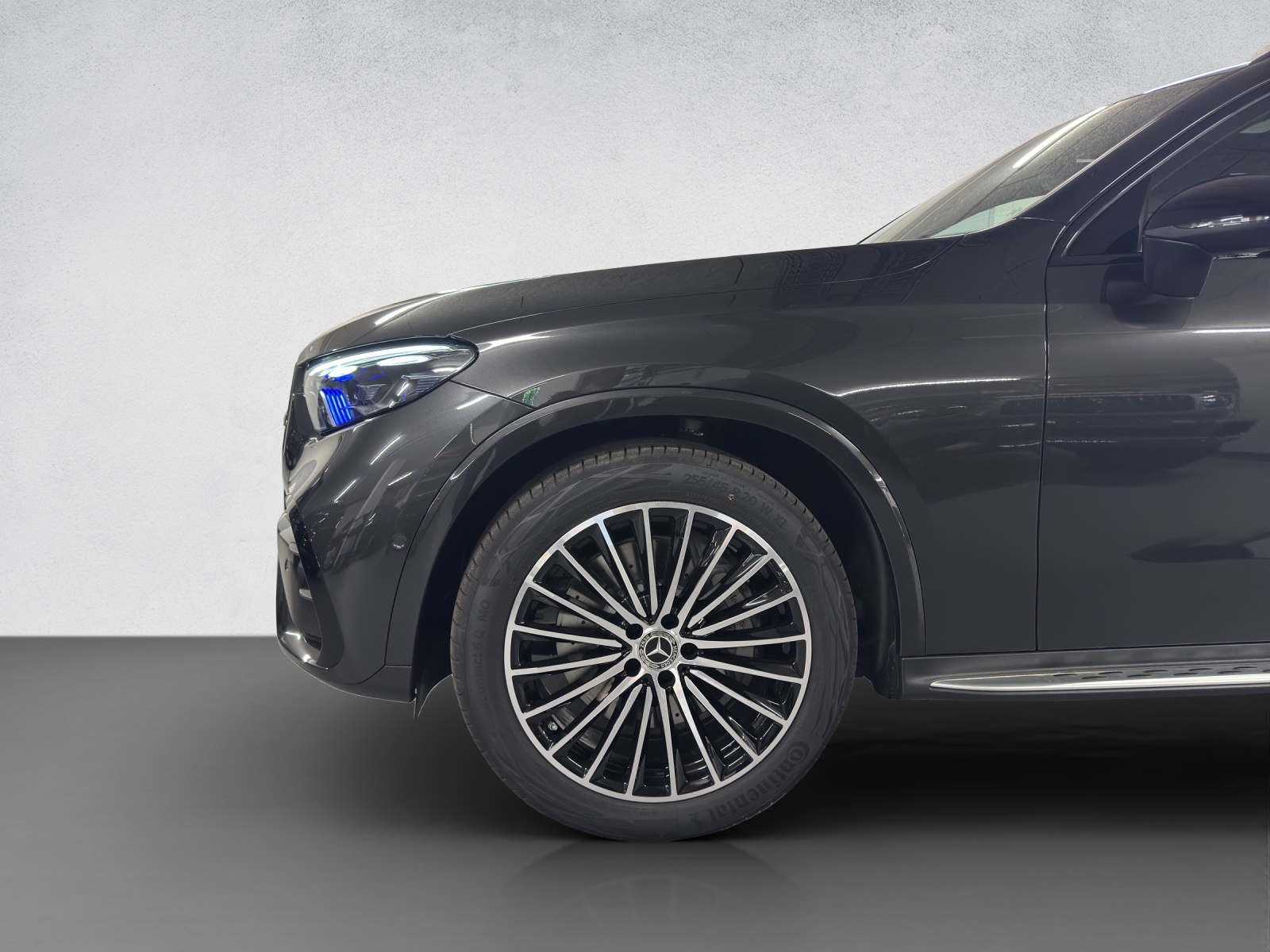 MERCEDES-BENZ GLC 300 AMG Line 4Matic-image-7