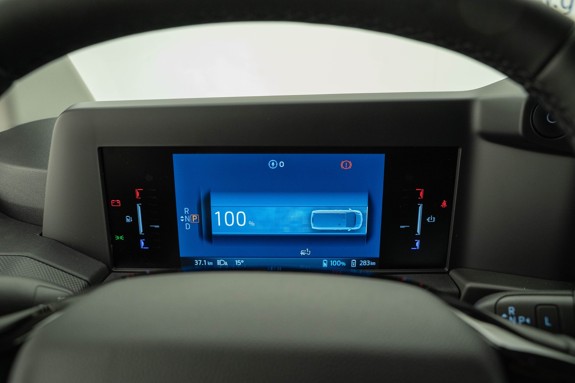 FORD E-Transit C Van 320 L1 Trend-image-9