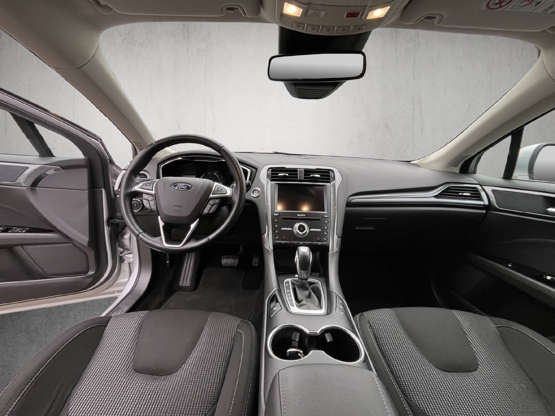 FORD Mondeo Station Wagon 2.0 HEV 187 Titanium-image-14