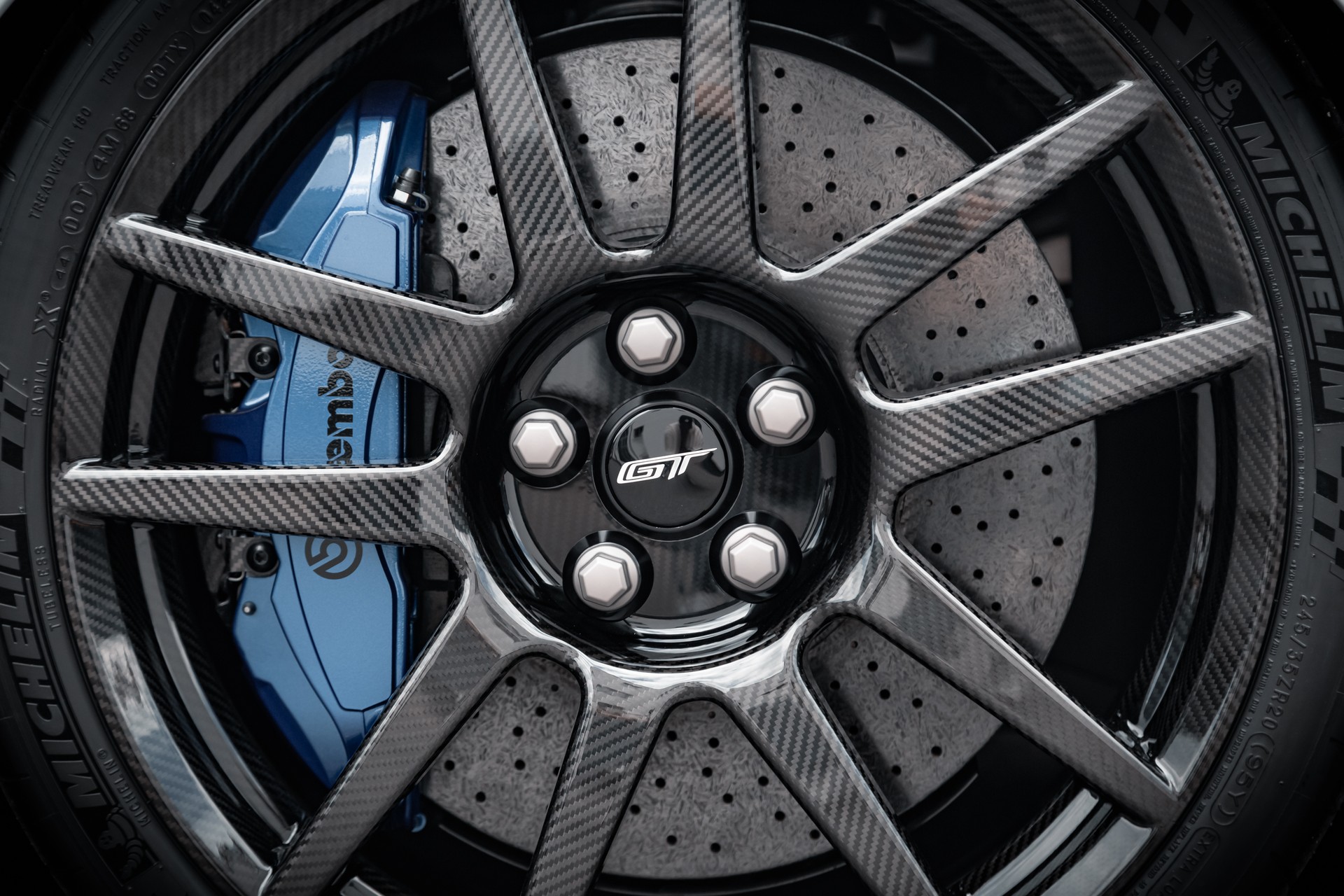 FORD GT Carbon Series-image-23