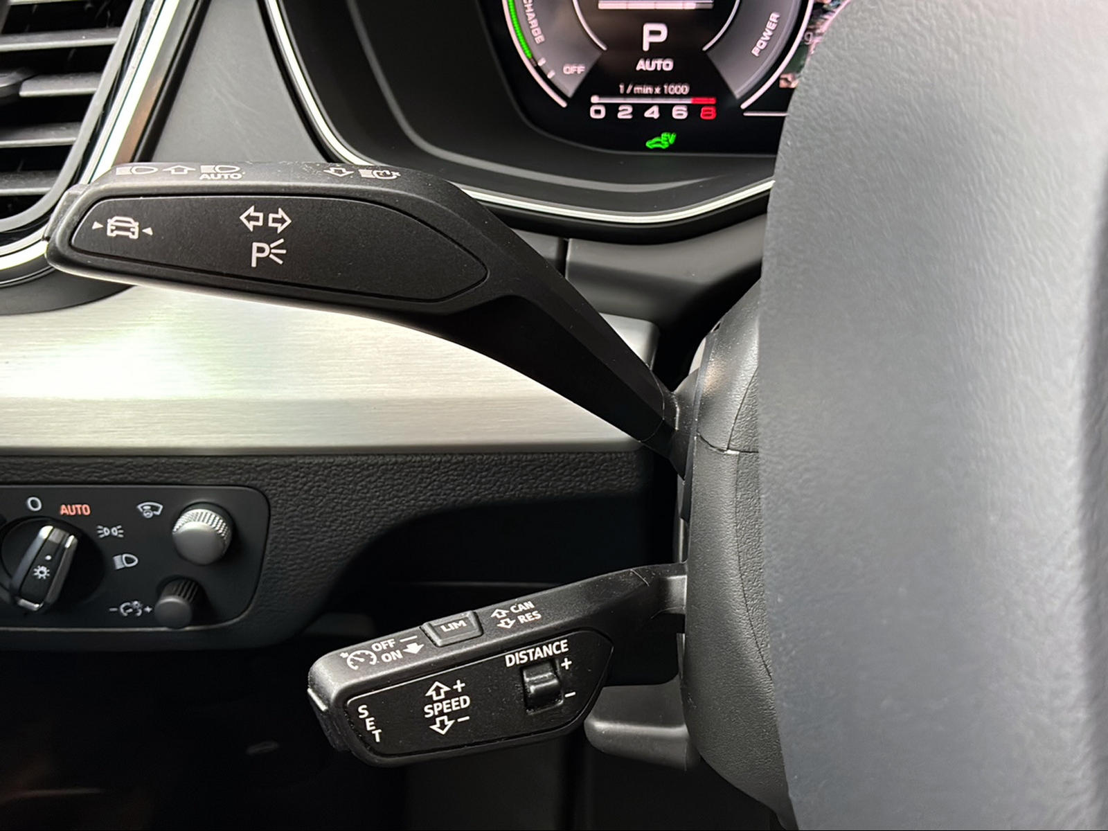 AUDI Q5 Sportback 50 TFSI e PHEV S line quattro S-tronic Daytonagrau Perleffekt-image-17