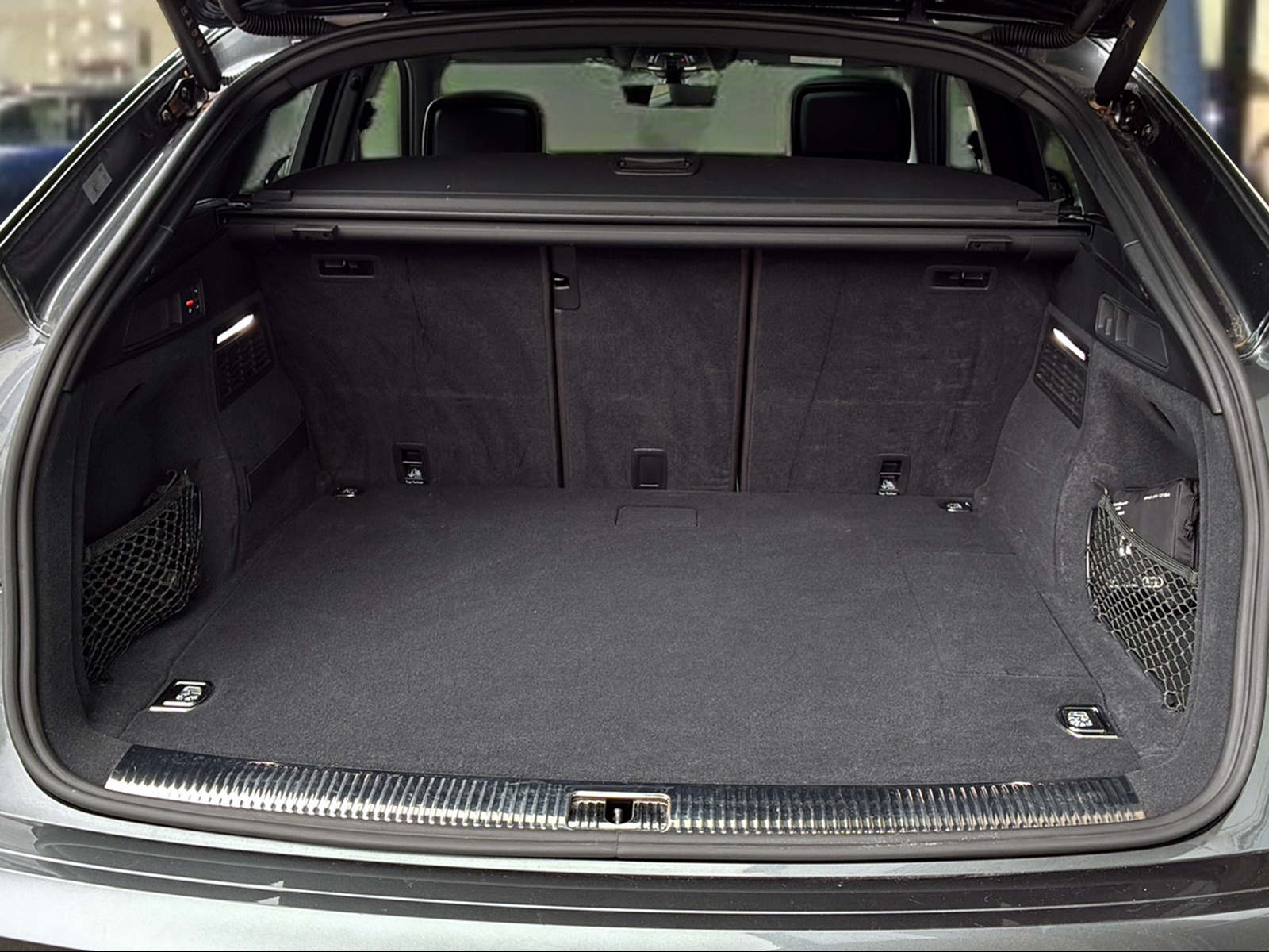 AUDI Q5 Sportback 50 TFSI e PHEV S line quattro S-tronic Daytonagrau Perleffekt-image-5