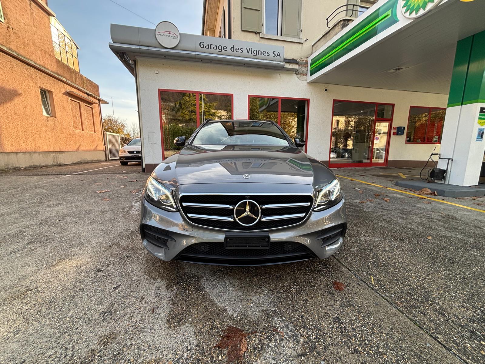 MERCEDES-BENZ E 220 d AMG Line 4Matic 9G-Tronic-image-1